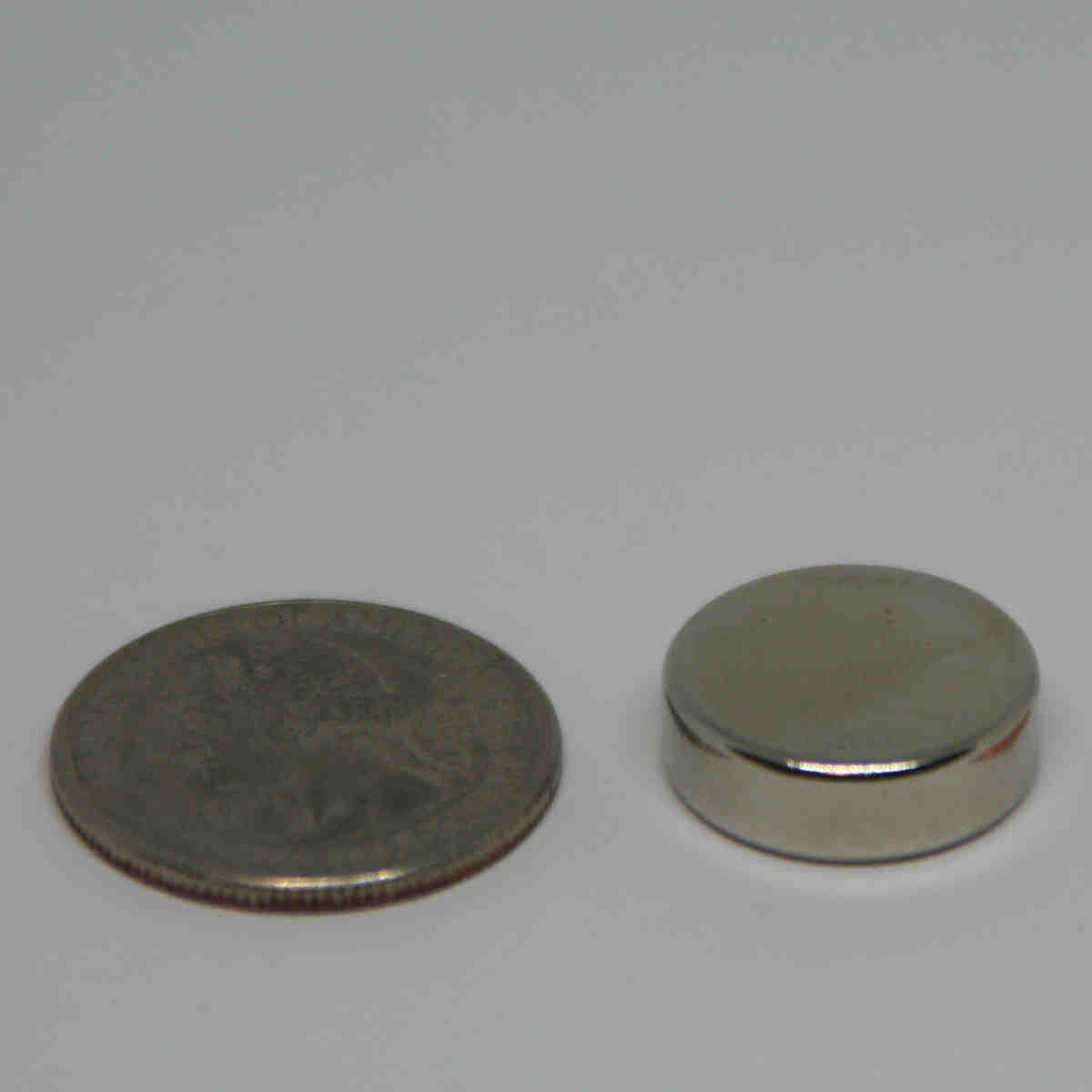 Neodymium Disc Magnet 3/4 inch Diameter 1/4′ Thick – Higher N50 POWER