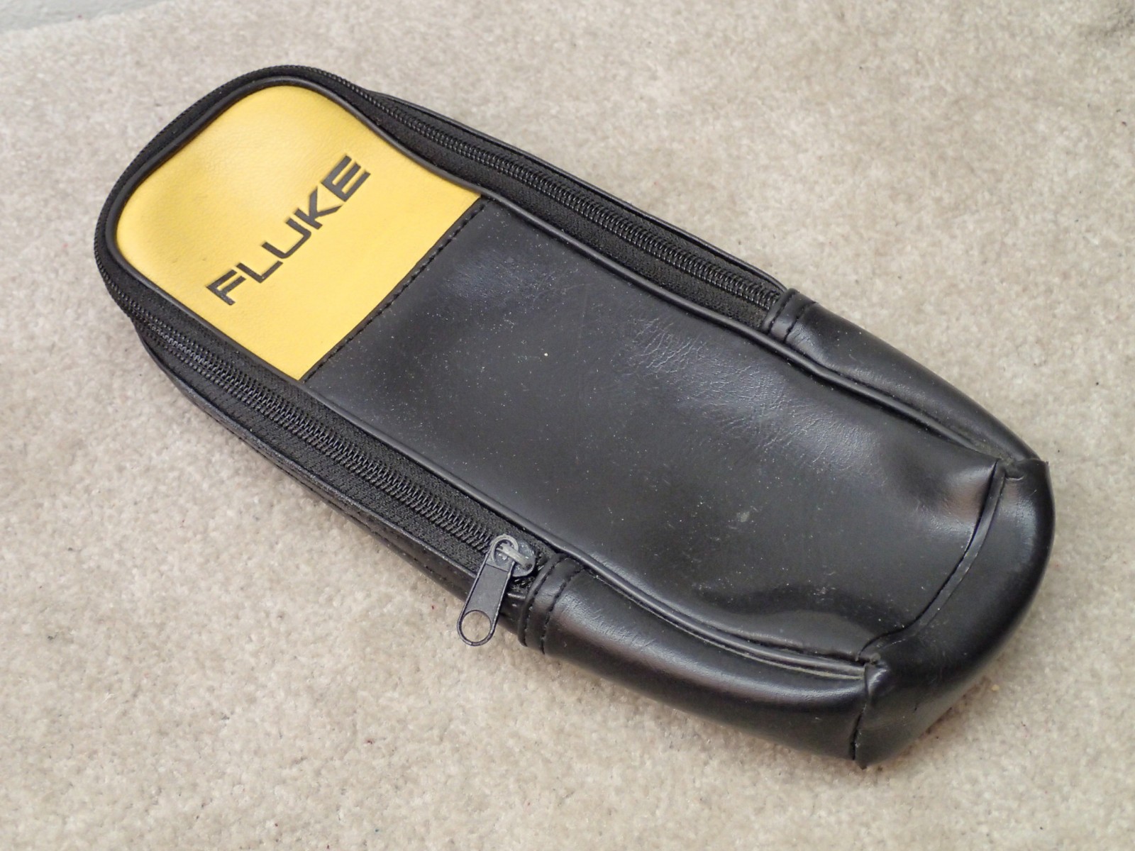 Fluke 337 True RMS Digital Clamp Meter Works but Hertz Out User Item