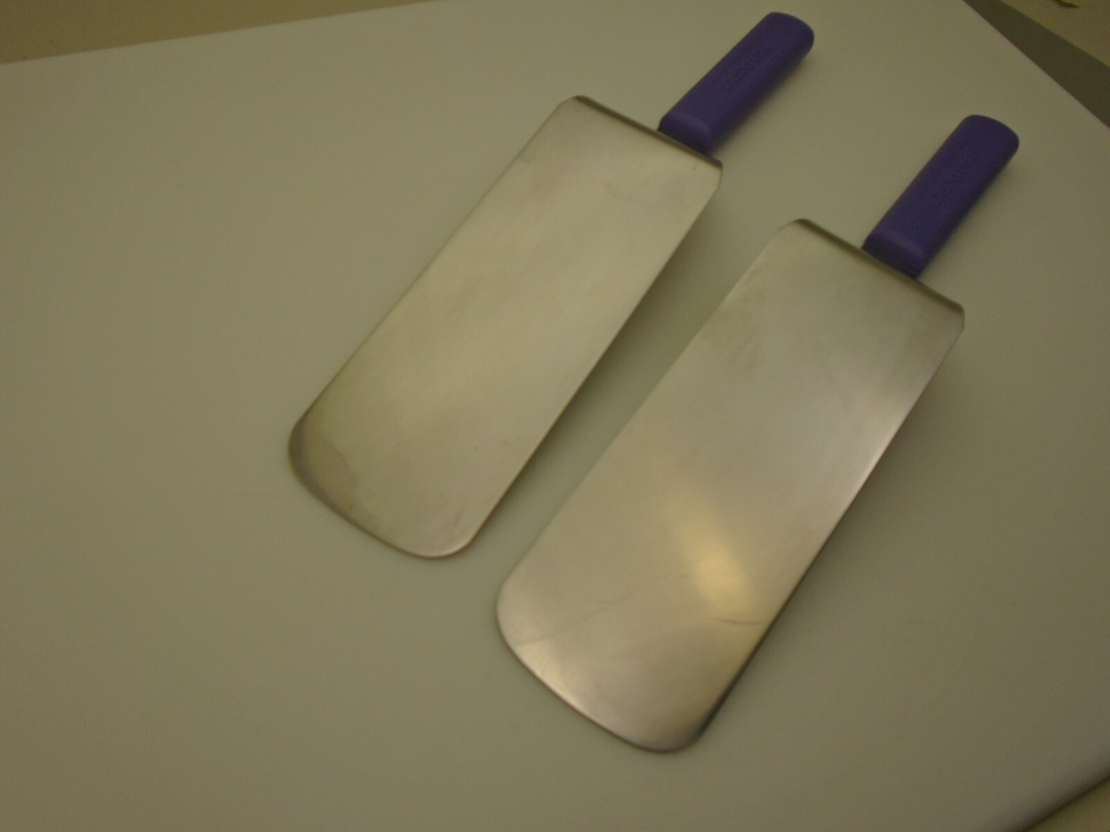 Dexter USA 8X3 Set (2) Spatula Turners Stainless Semi Flex Purple Handle S286-8