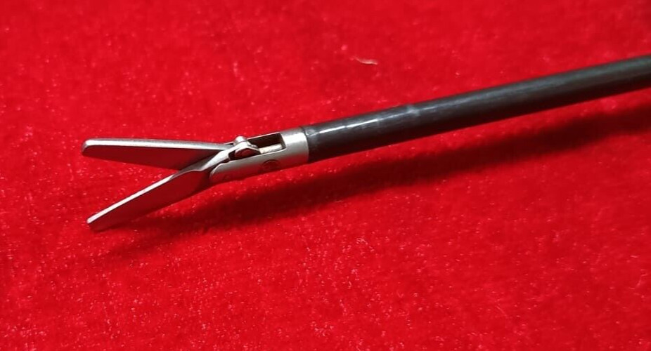 Laparoscopic Straight Scissor 5mmx330mm Best Quality Reusable Surgical Instrumen