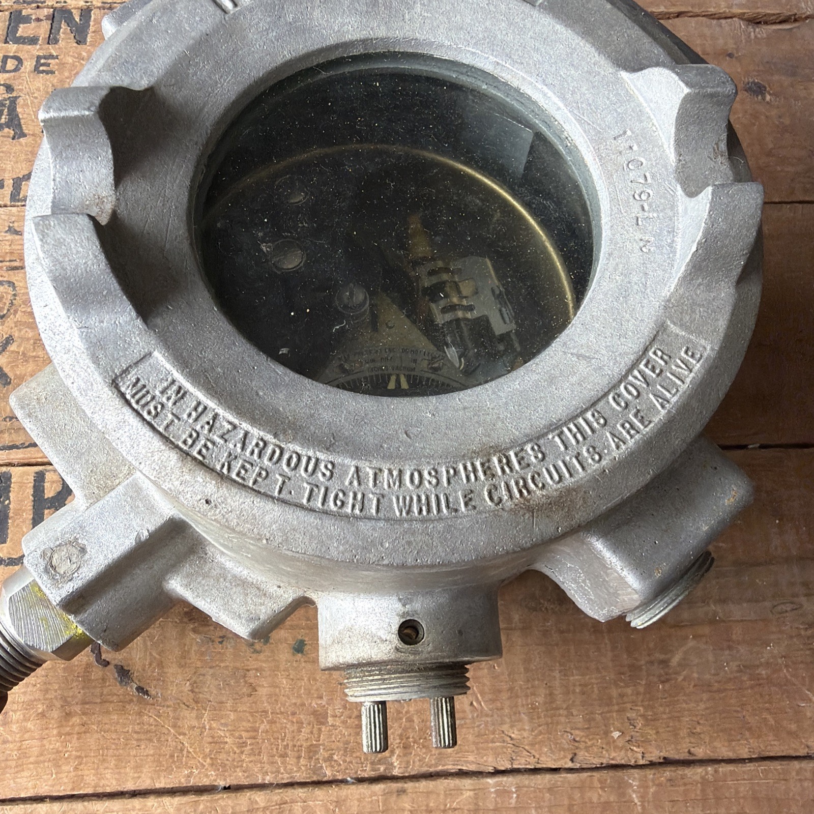 Mercoid 11079-L Explosion Proof Control Pressure Switch DAH 531