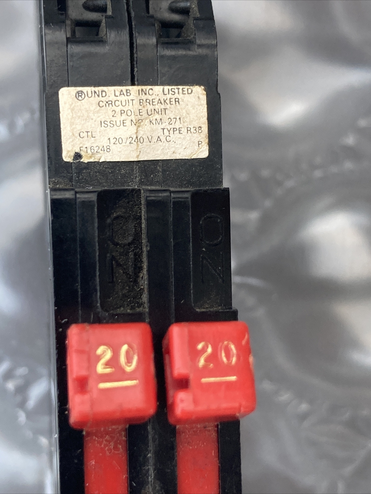 Zinsco / GTE Sylvania Twin Tandem R38-20 2p 20a/20a 120v Used warranty