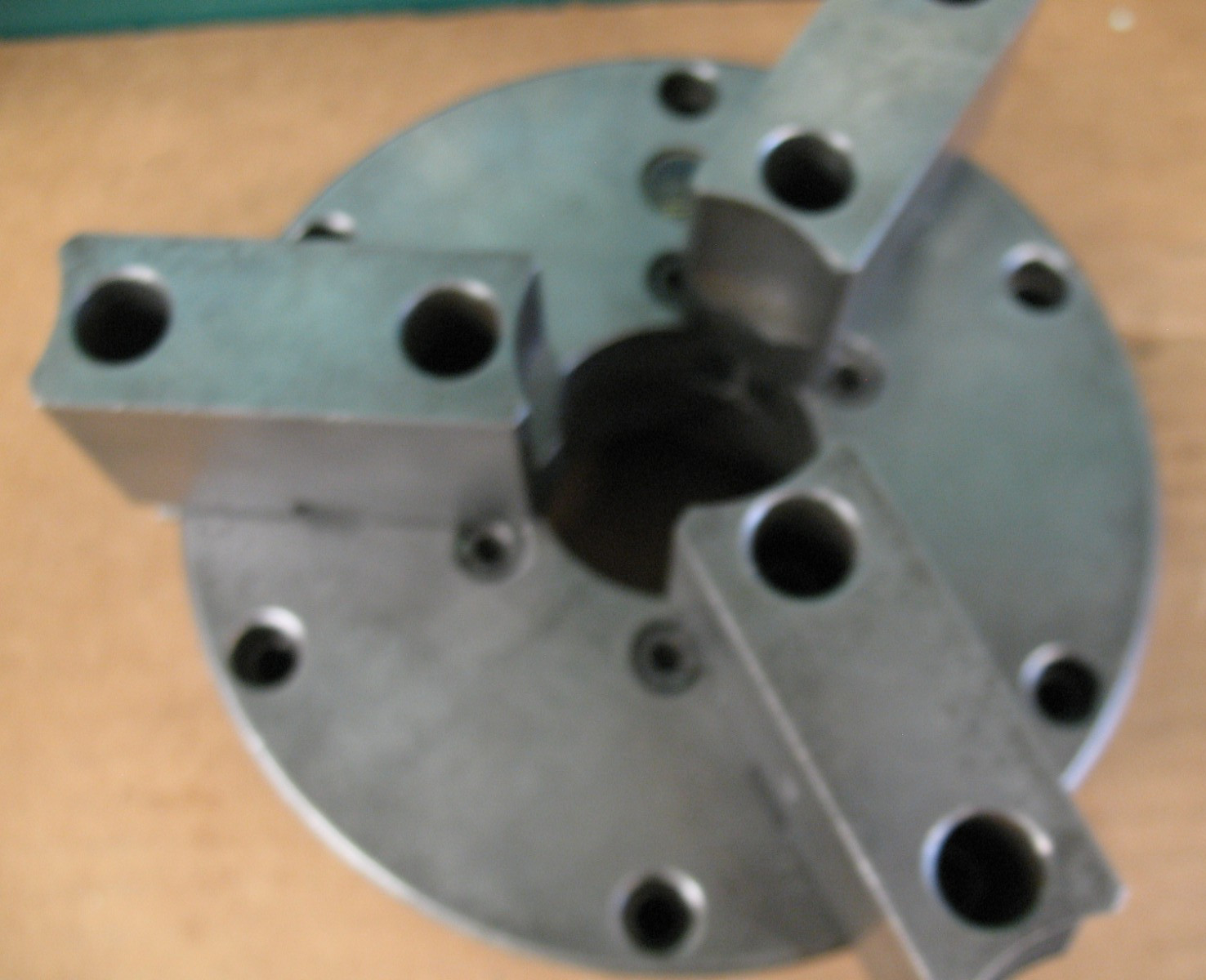 BUCK CHUCK 6″ 3JAW W/SOFT TOP JAWS AJUST-TRU NO MOUNT PLATE GOOD CONDITION