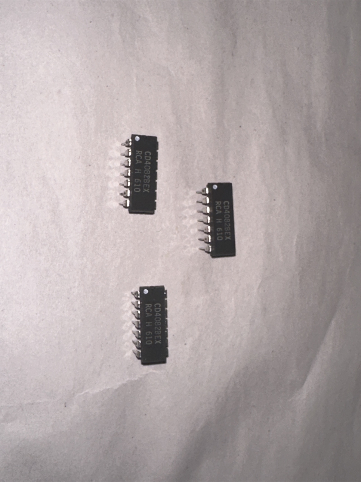 CD4082BEX RCA H 610 IC CD4082 3 PIECES – Old Stock – Estate Find