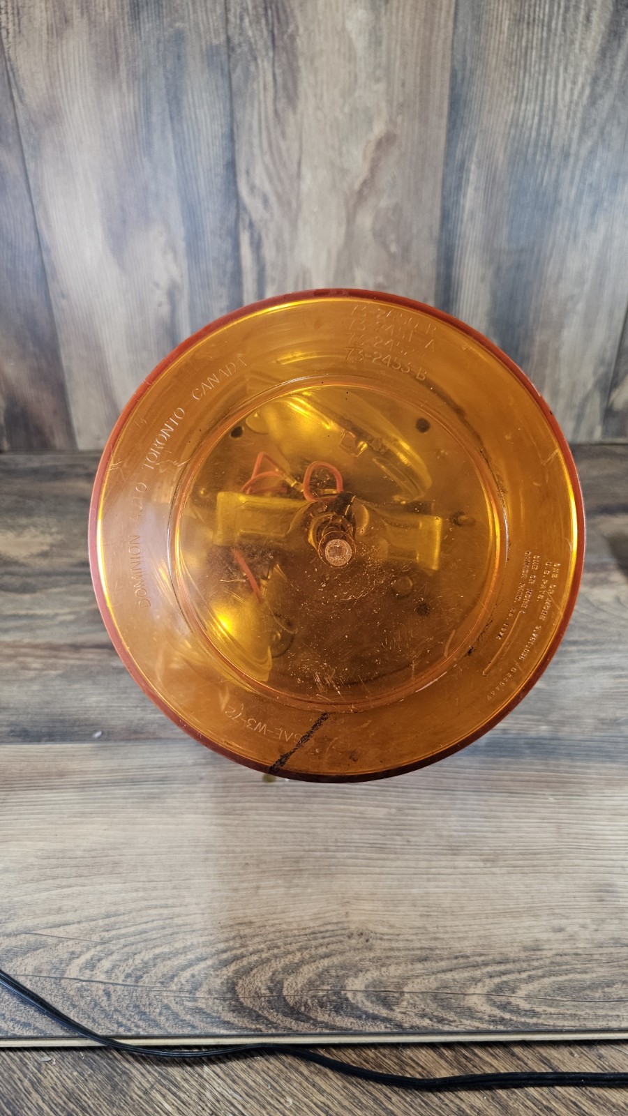 Dominion Auto Amber Rotating Emergency Beacon Light SAE W3-72