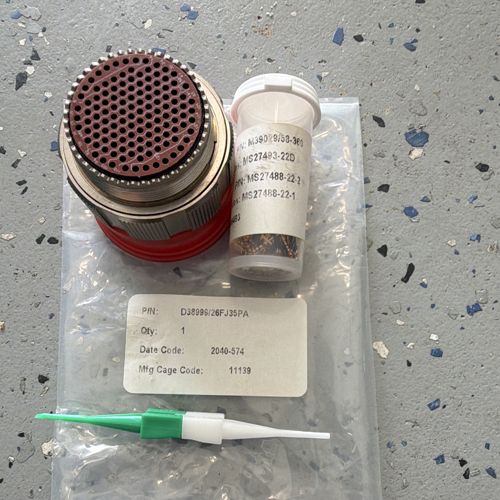 D38999/26FJ35PA is a MIL-DTL-38999 Series III circular connector.3 pak