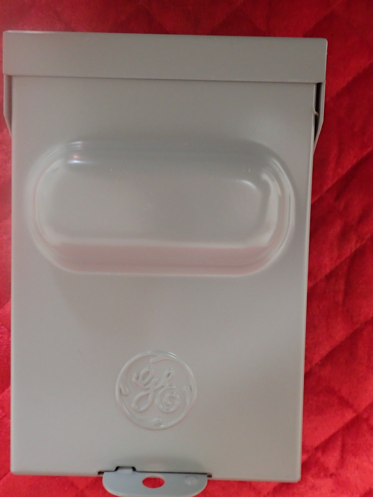 GE 30-Amp 120/240-Volt Fused Air Conditioner – Disconnect – TF30RCP (OB)