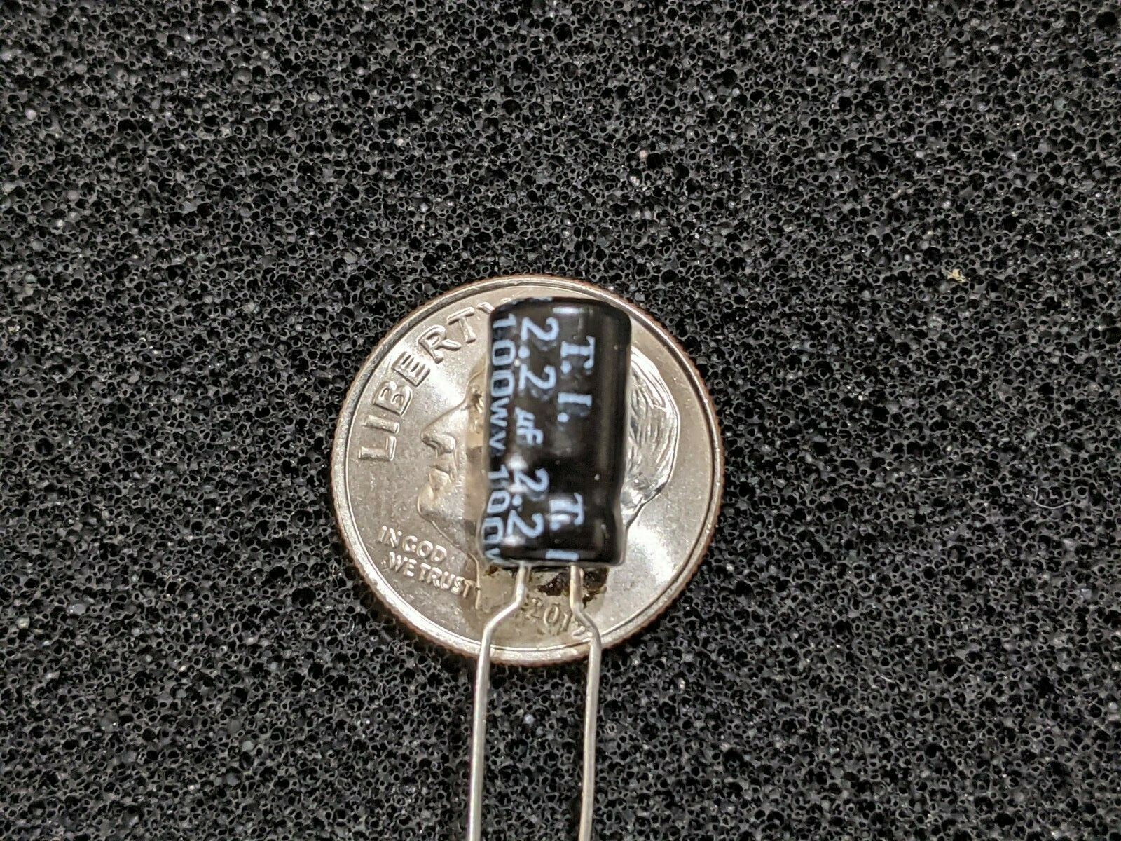 2.2 uF Non-Polarized Electrolytic Capacitor @ 100wV (10%) [10 pcs]