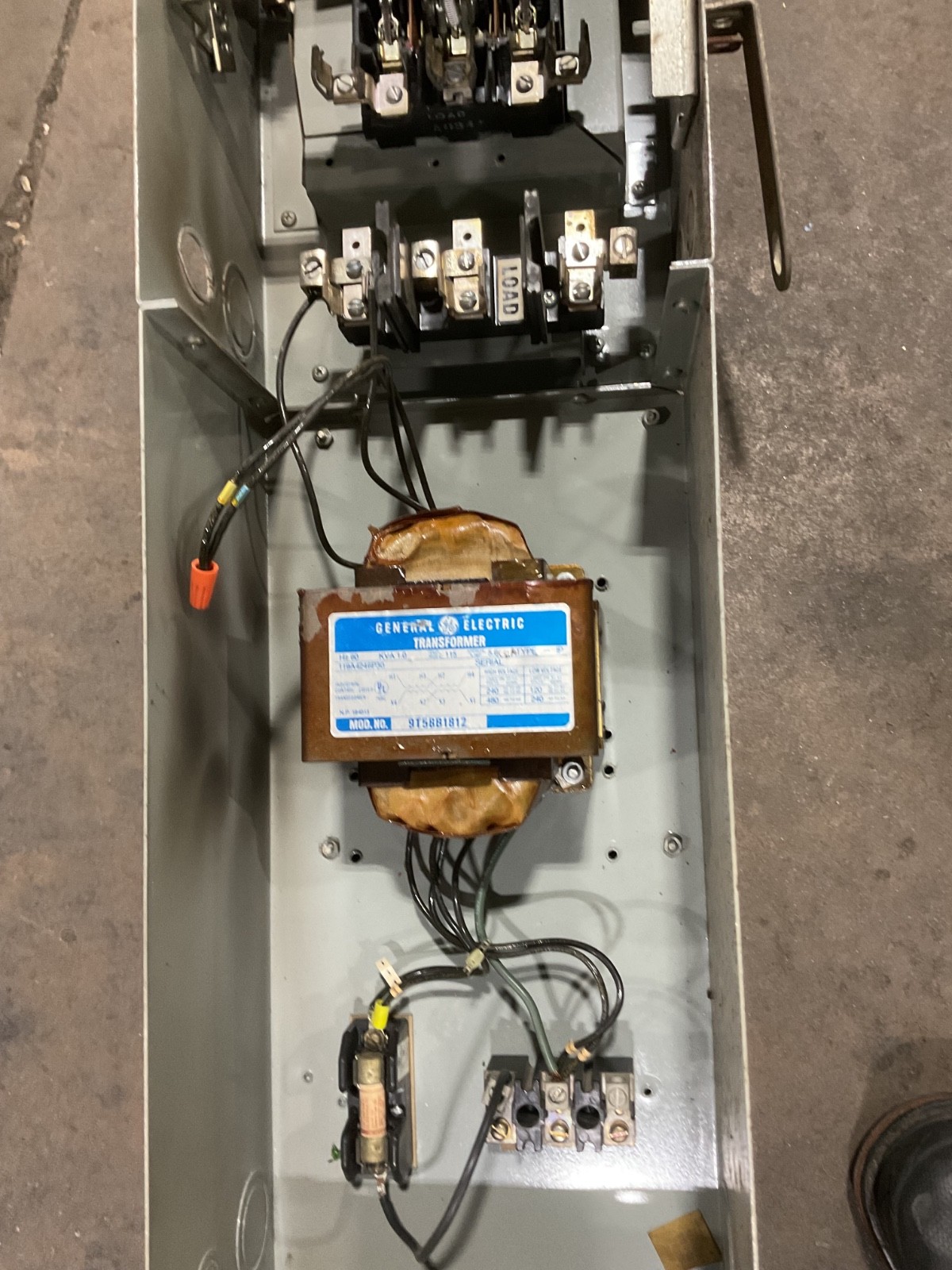 General Electric 75C142462G707 Busway FLEX-A-PLUG with 1KVA Transformer 480V 30A