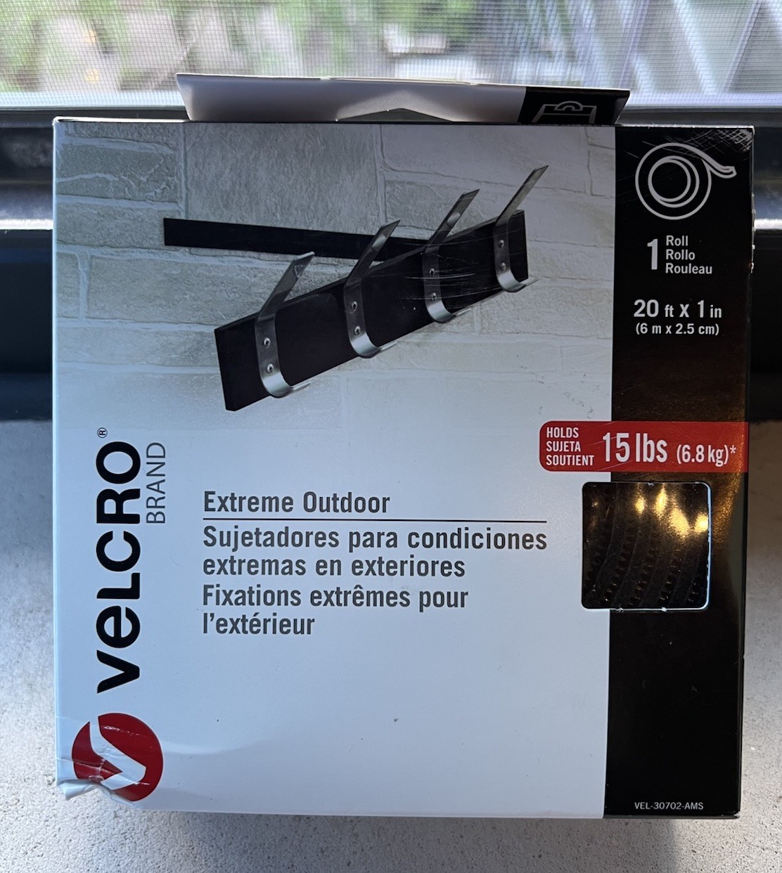 New in Box VELCRO Brand Extreme Outdoor Mounting Tape 20 ft X 1 in