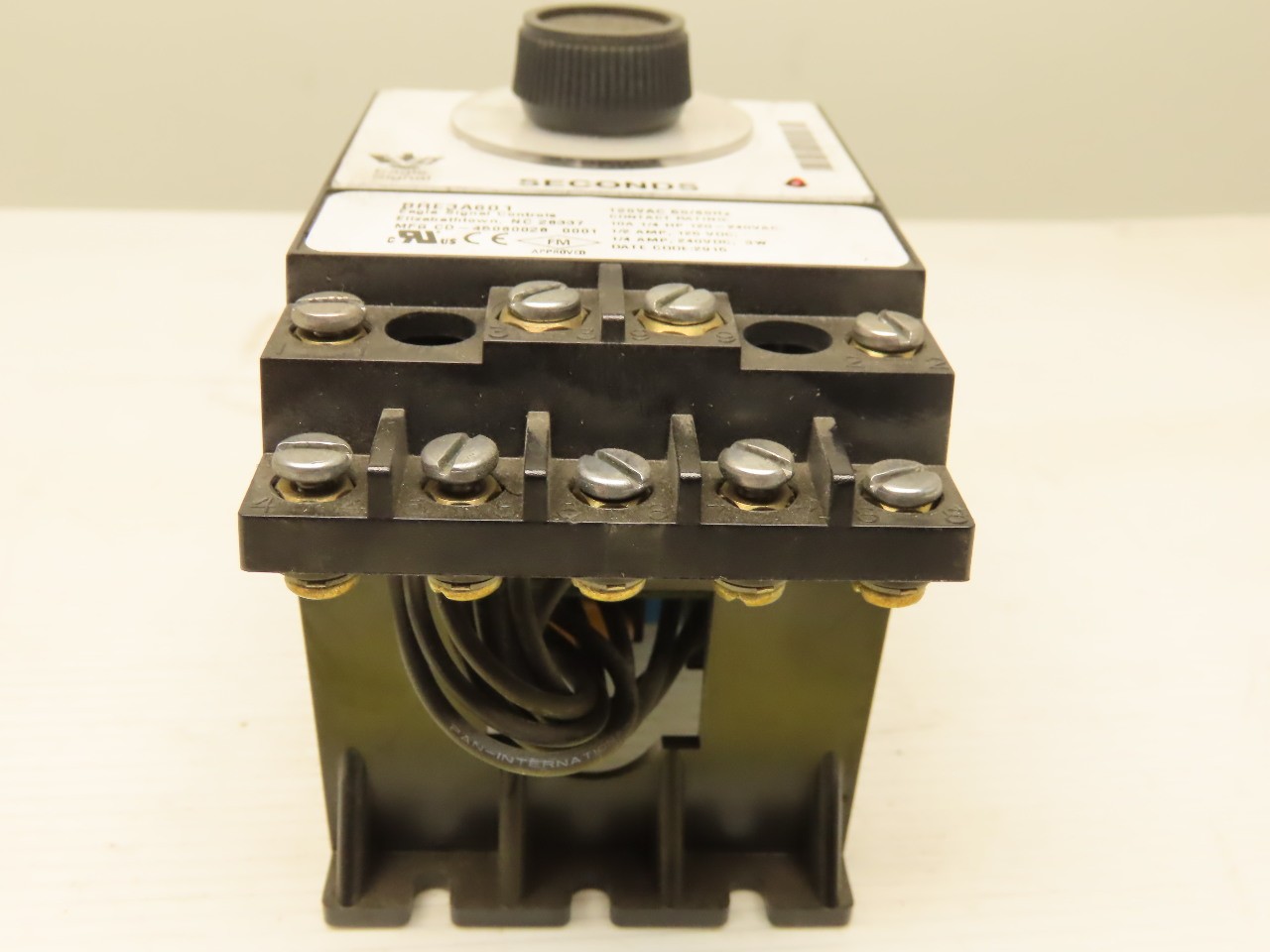 Eagle Signal BRE3A601 Relay Timer 120 Volt 0-15 seconds