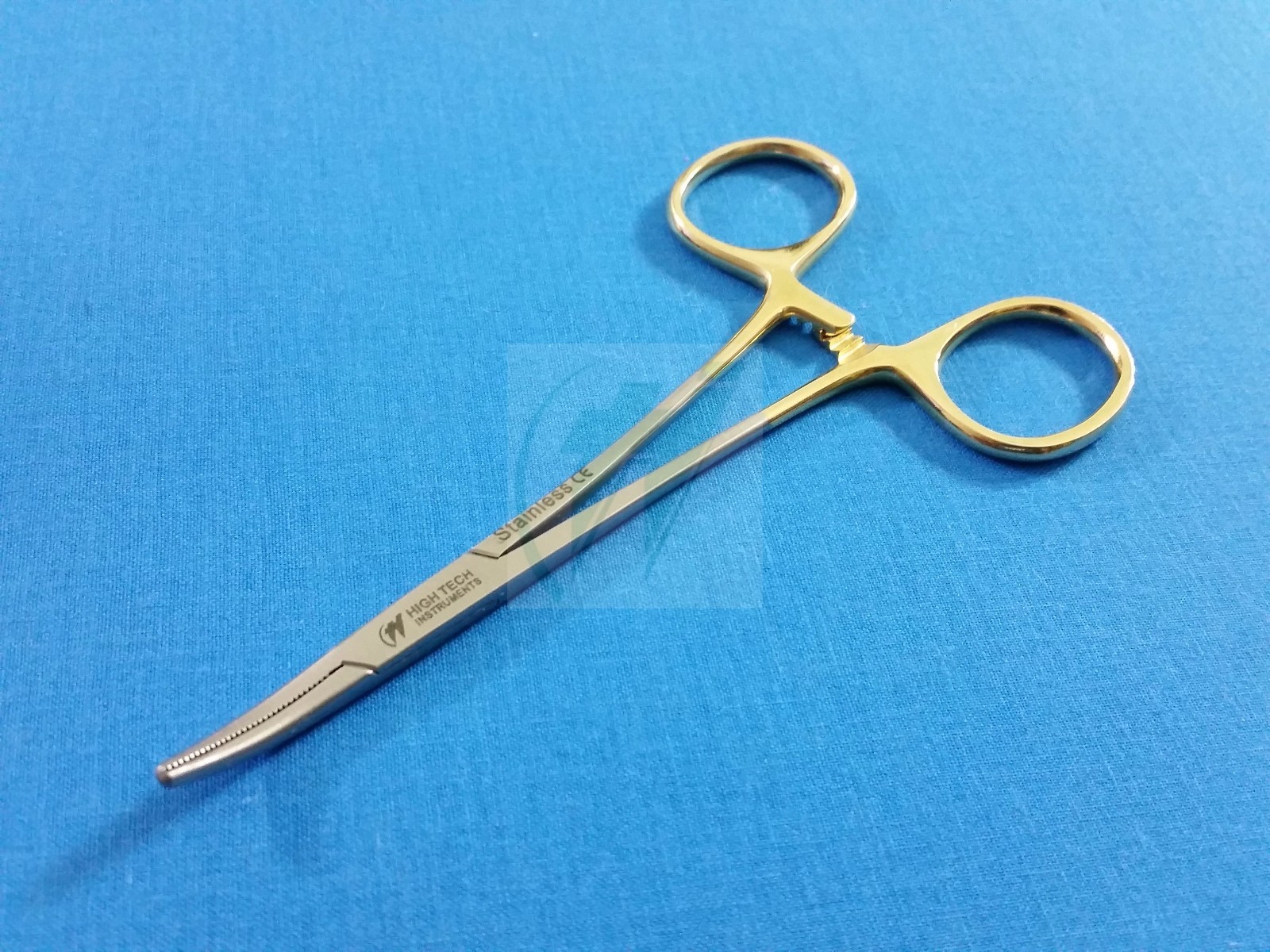 GOLD HANDLE FULL SERRATED HEMOSTAT LOCKING FORCEPS 5″ CURVED STAINLESS STEEL