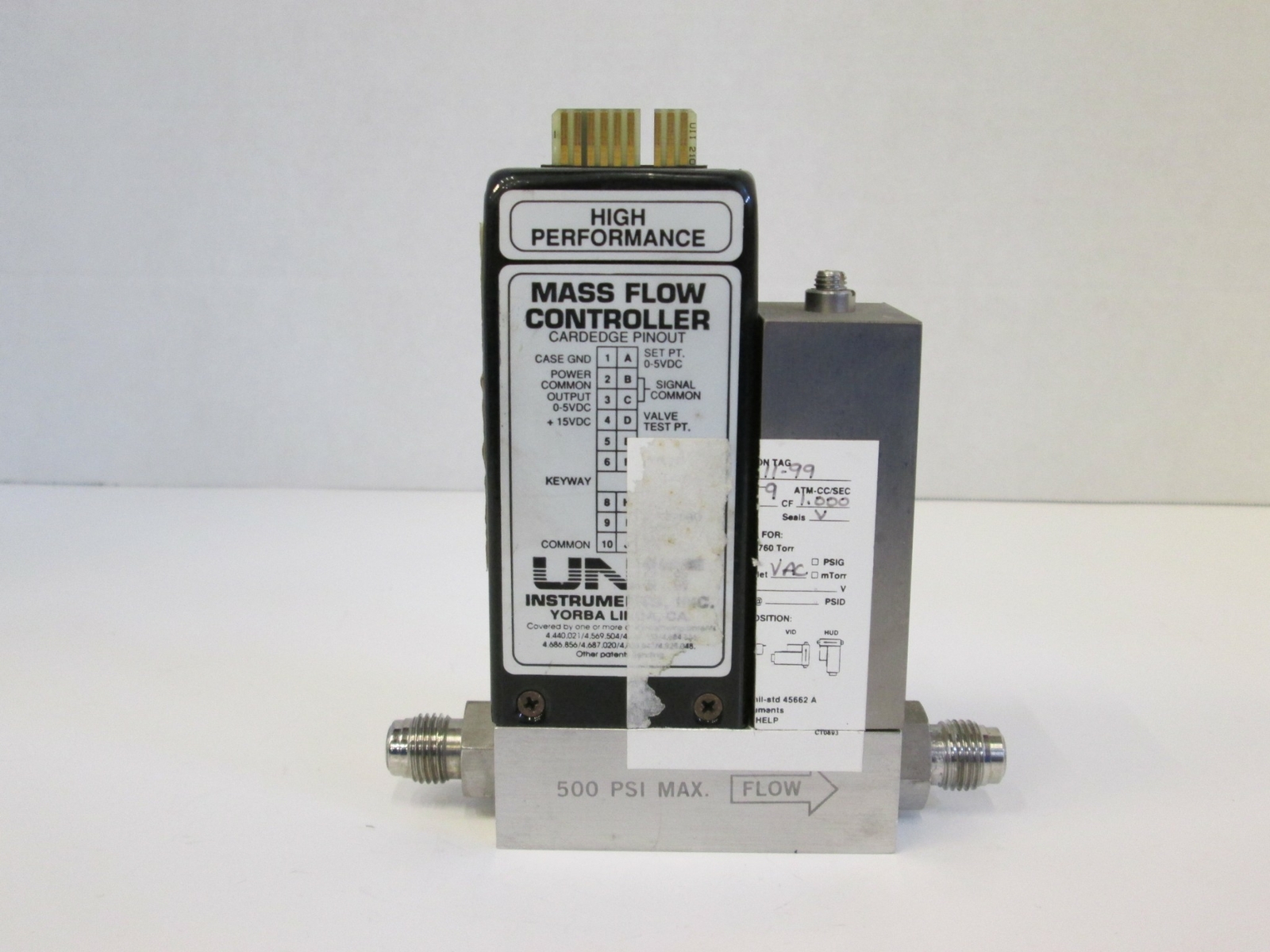 Unit UFC-1110A Mass Flow Controller MFC, N2, 20 SLM, 1/4″ Male