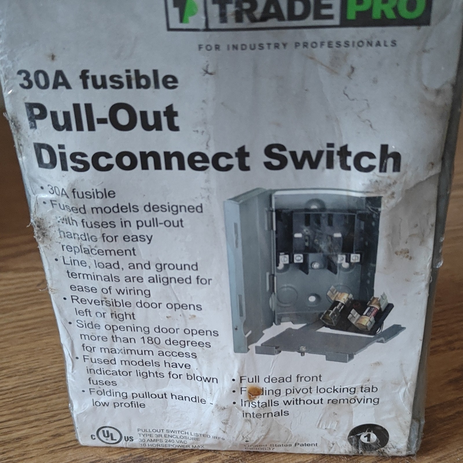 TRADE PRO 30A Fusible Pull-Out Disconnect Switch 201-250V AC Gray TP-30AMP