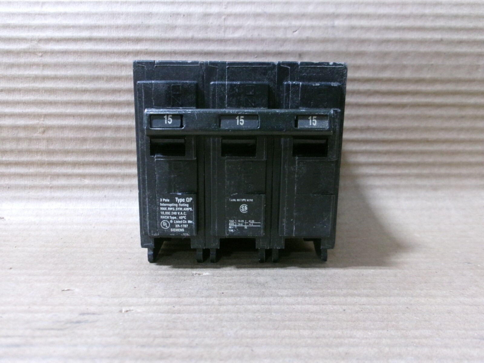 NEW ITE Siemens QP Q315 3 Pole 15 Amp 240V Circuit Breaker NTO FLAWED AK