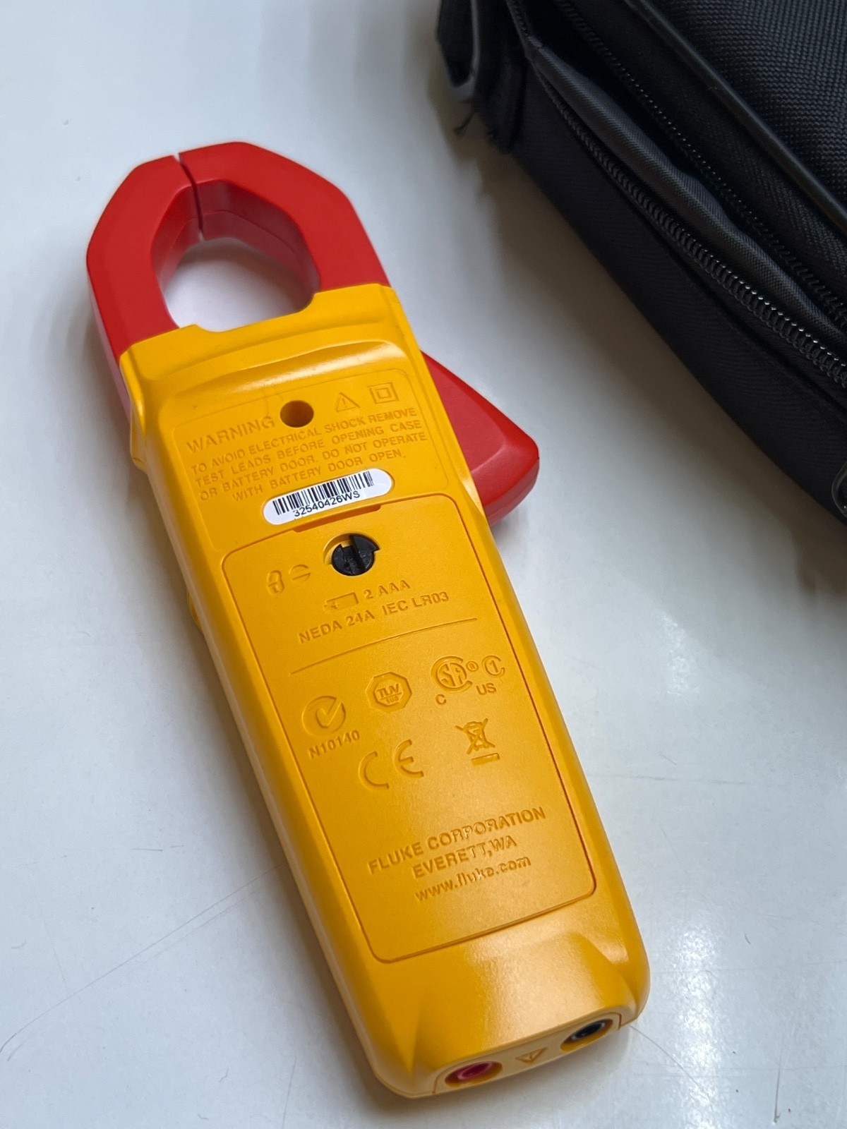 Fluke 116/323 HVAC Multimeter & Clamp Meter Combo Kit