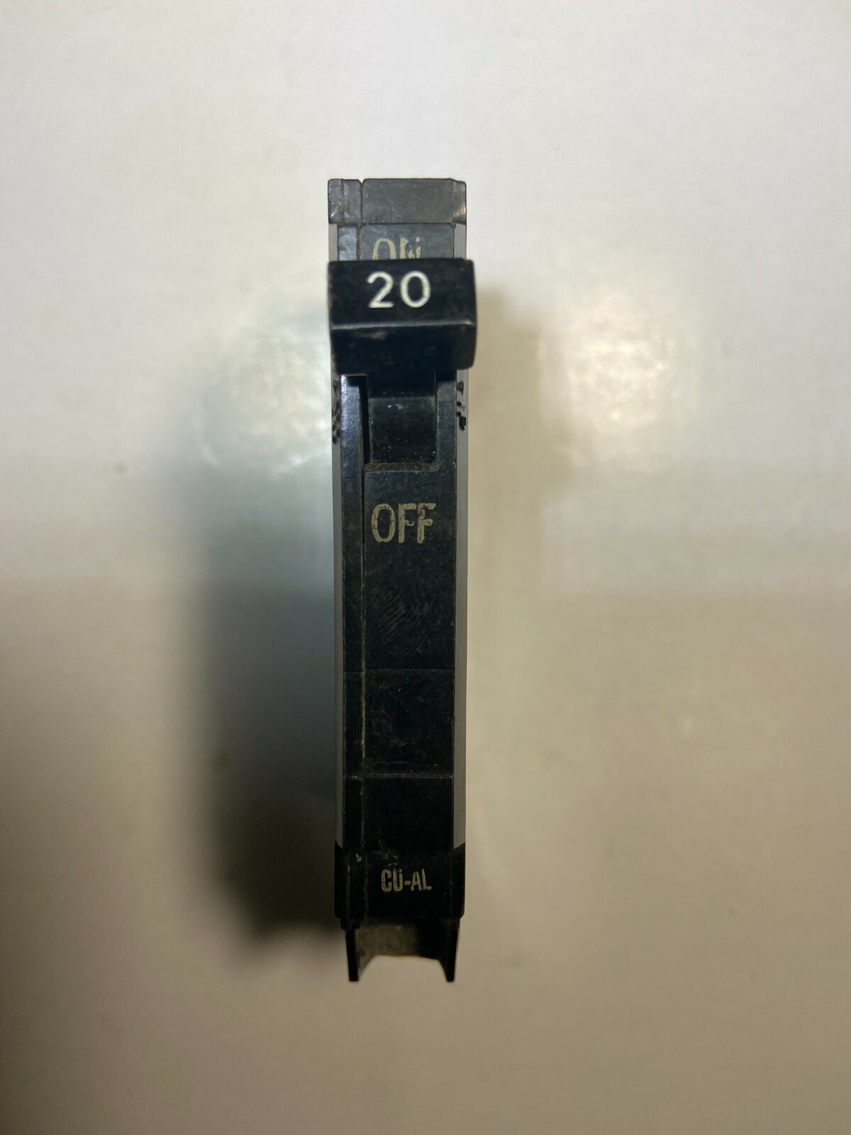 General Electric GE THQP120 TQP120 1-Pole 20-Amp Circuit Breaker USED TESTED OK