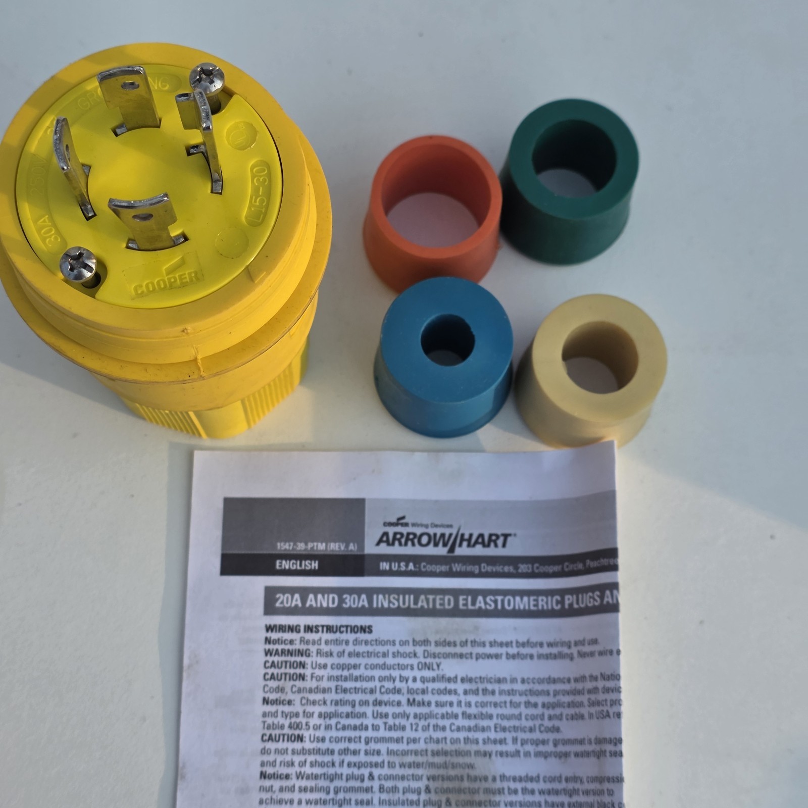 Cooper Arrow Hart L5-30P 30A 125V Twist Lock Plug NEMA L5-30P Yellow New OB