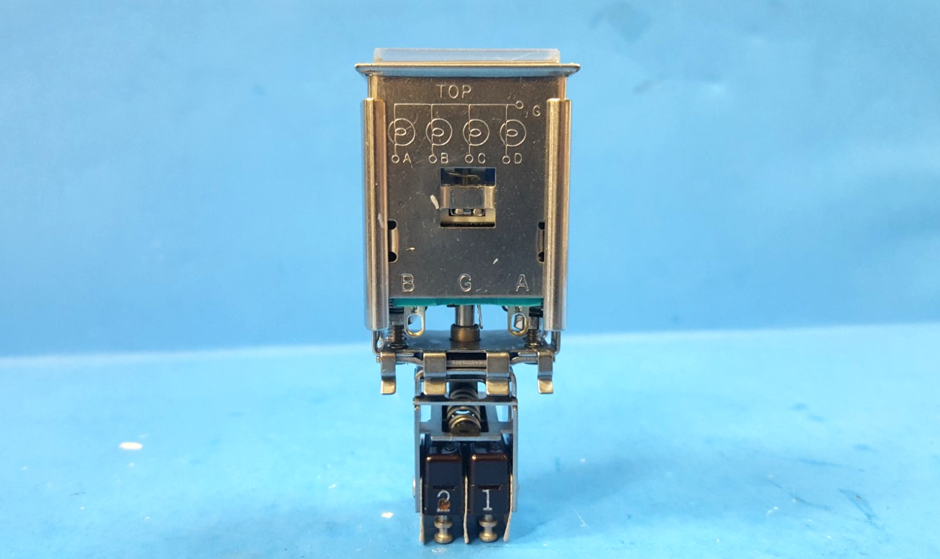 Indicating Switch, EATON, DPDT, 10EA1C1F10J2L(W)N1R1V12RUN, w/microswitch
