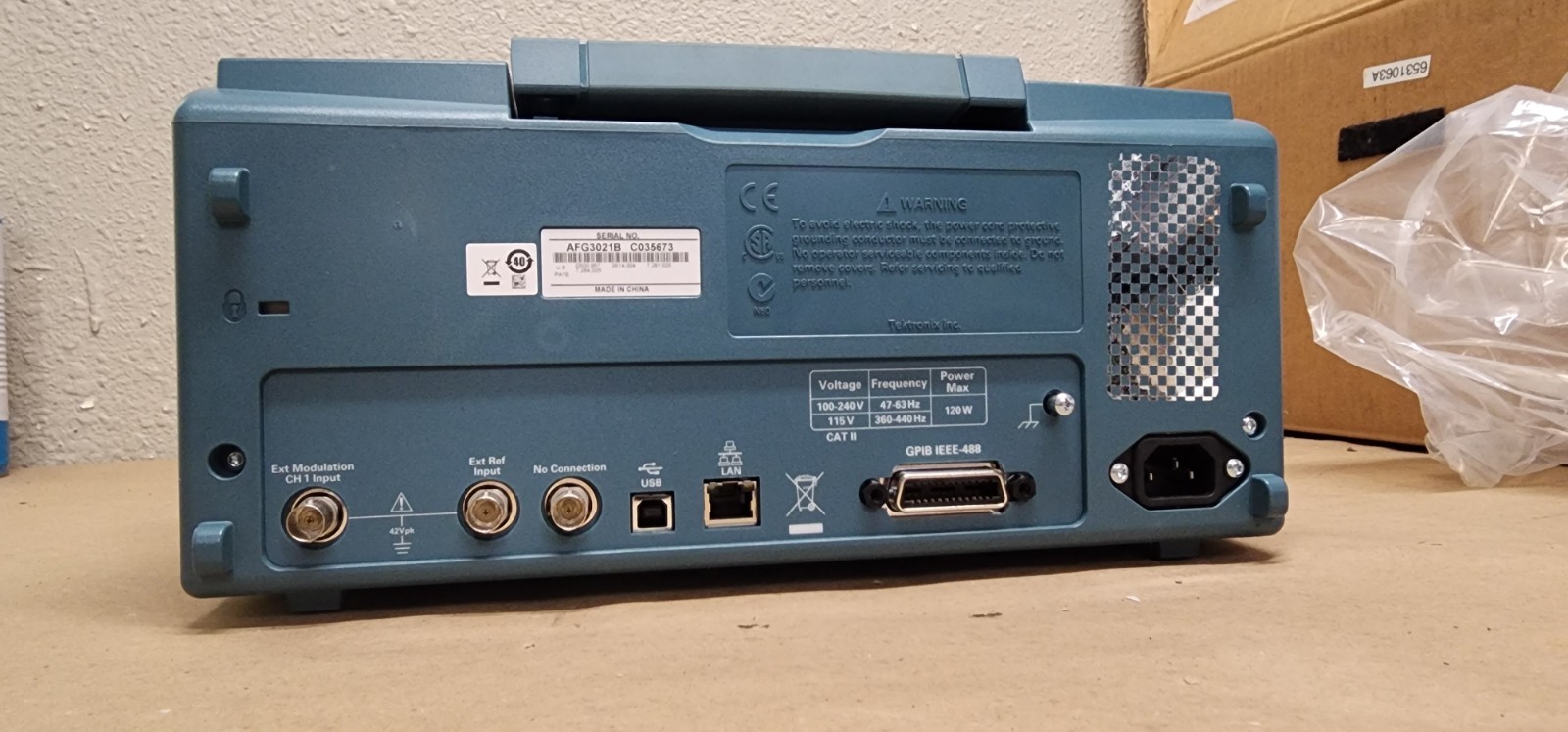Tektronix AFG3021B Dual Ch. Arbitrary Function Generator Please Read