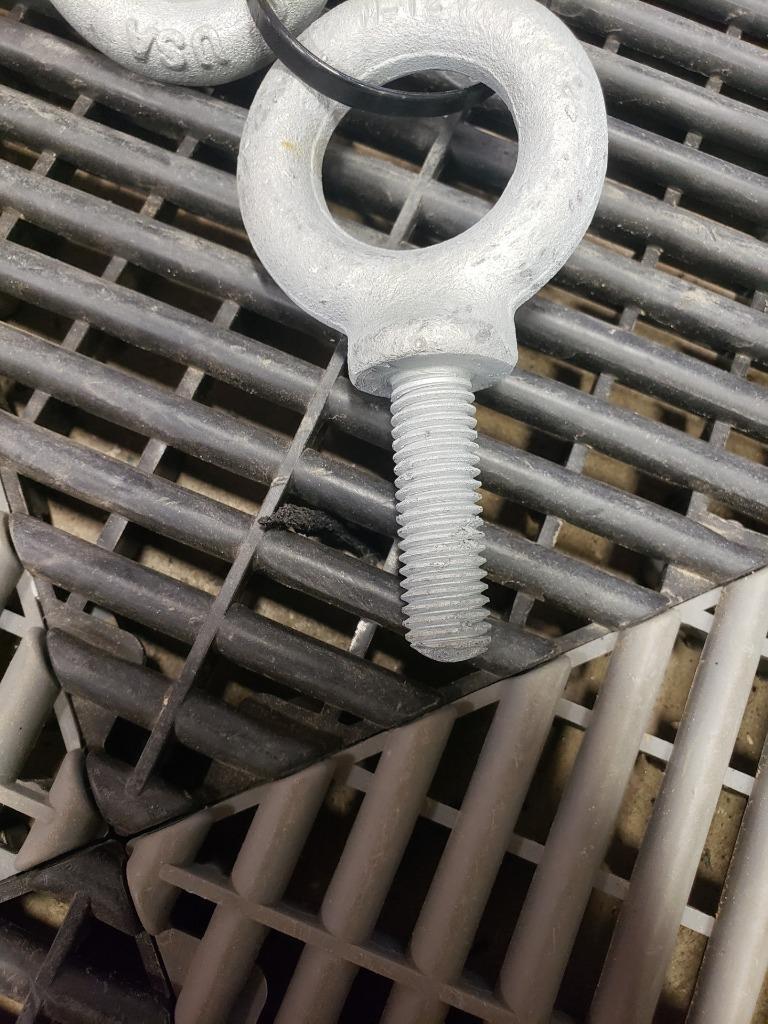 Lot of 4 Chicago USA Lifting Eyebolts M12 x 1.75 Galvanized
