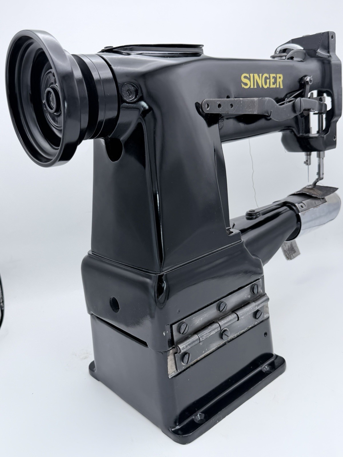 Singer 47W70 Industrial Darning Machine – Fully Refurbished