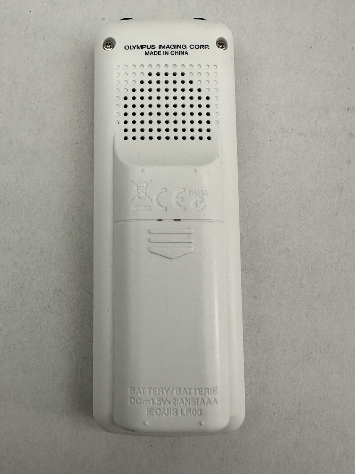Olympus VN-100 74 Hours Digital Voice Recorder Red/White Tested & Working