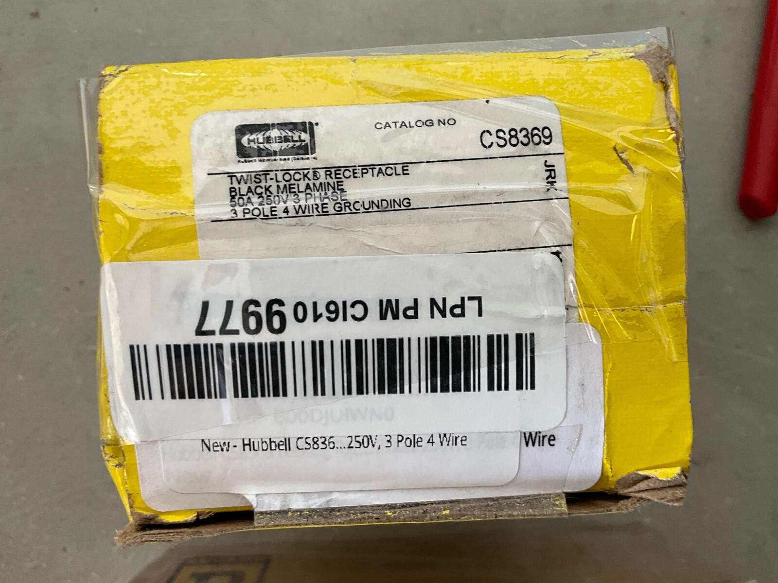 Hubbell CS8369 Locking Receptacle