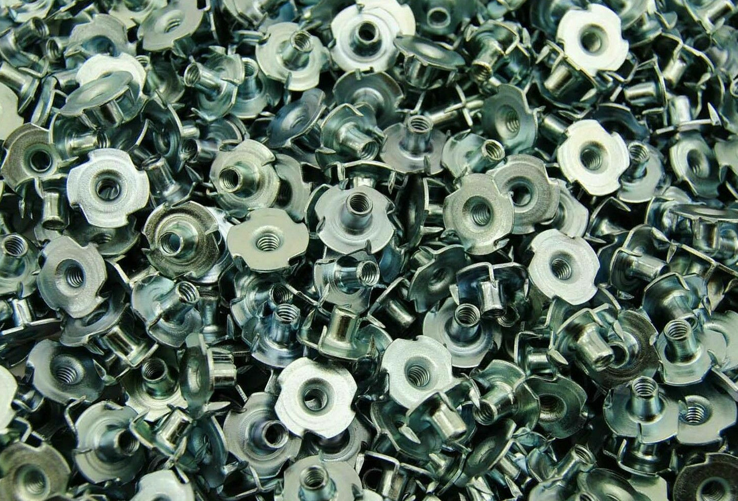8-32 T-Nut (Tee Nut) 25 PC. High Quality Zinc Plated 4 Prong