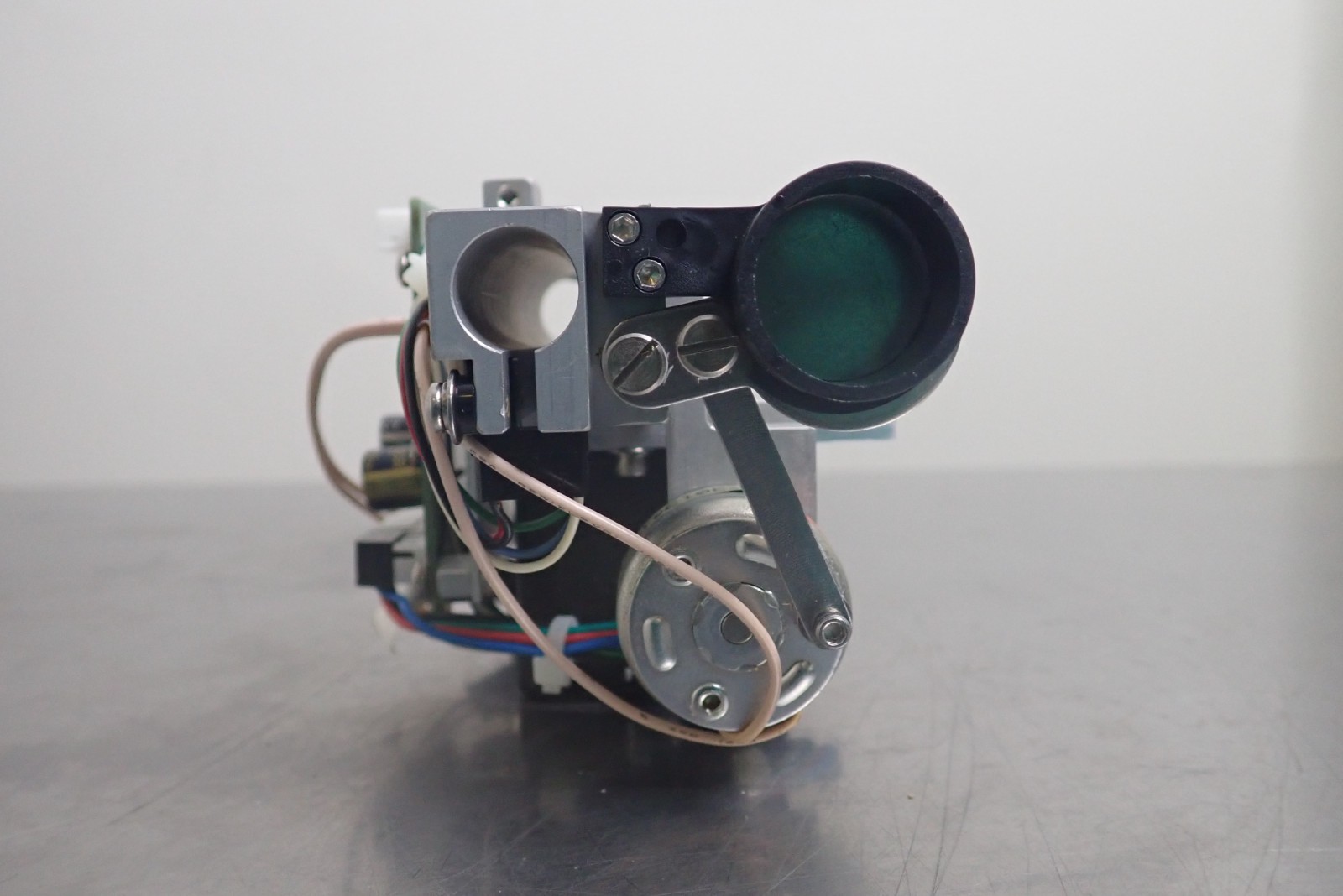 Lin Engineering 4118M-03S-14RO Stepper Motor w/ Varian Agilent 5000-0137 Board