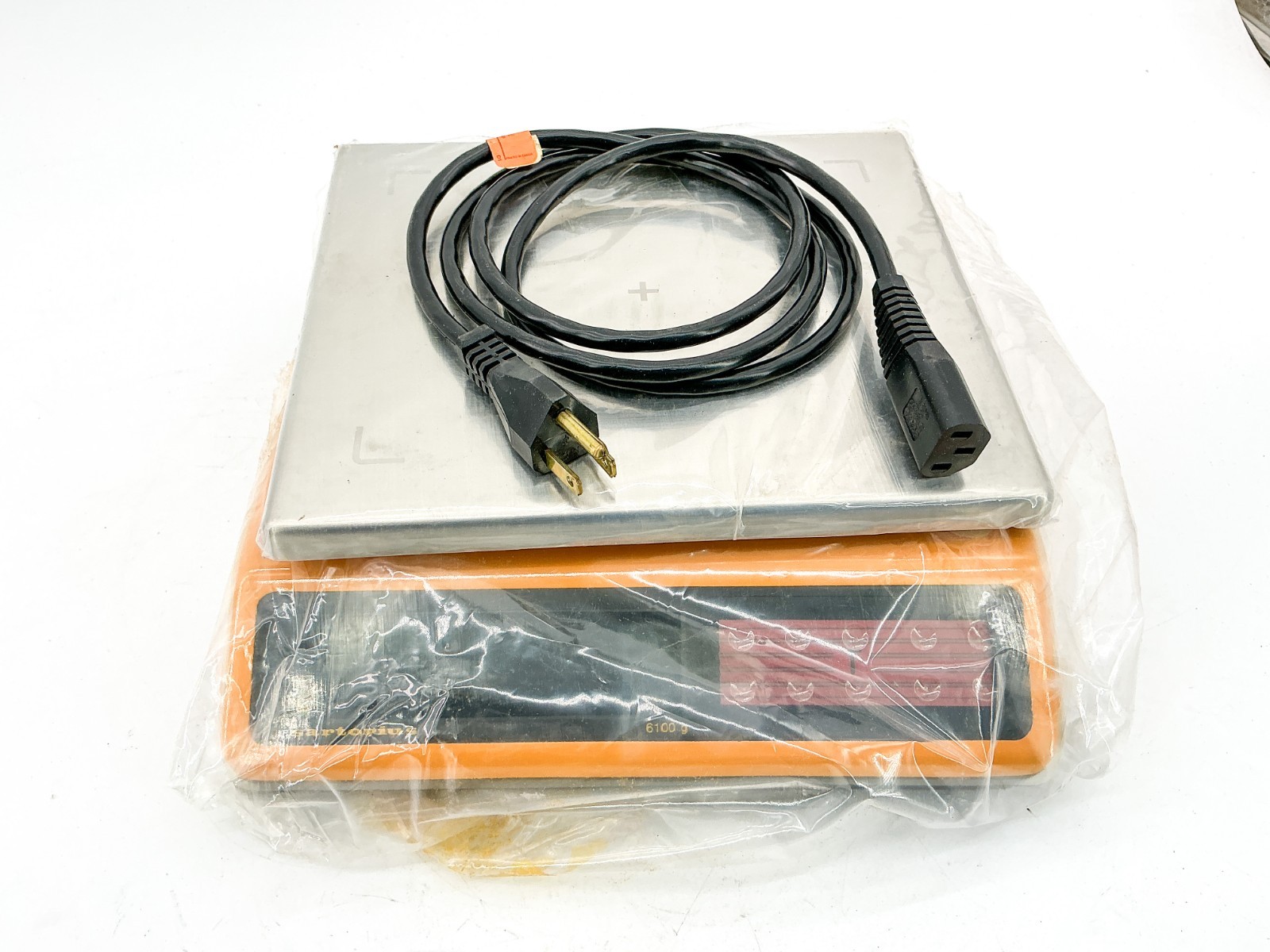 New Sartorius 1407MP8-1 Digital Scale 6100G 220V 50/60V