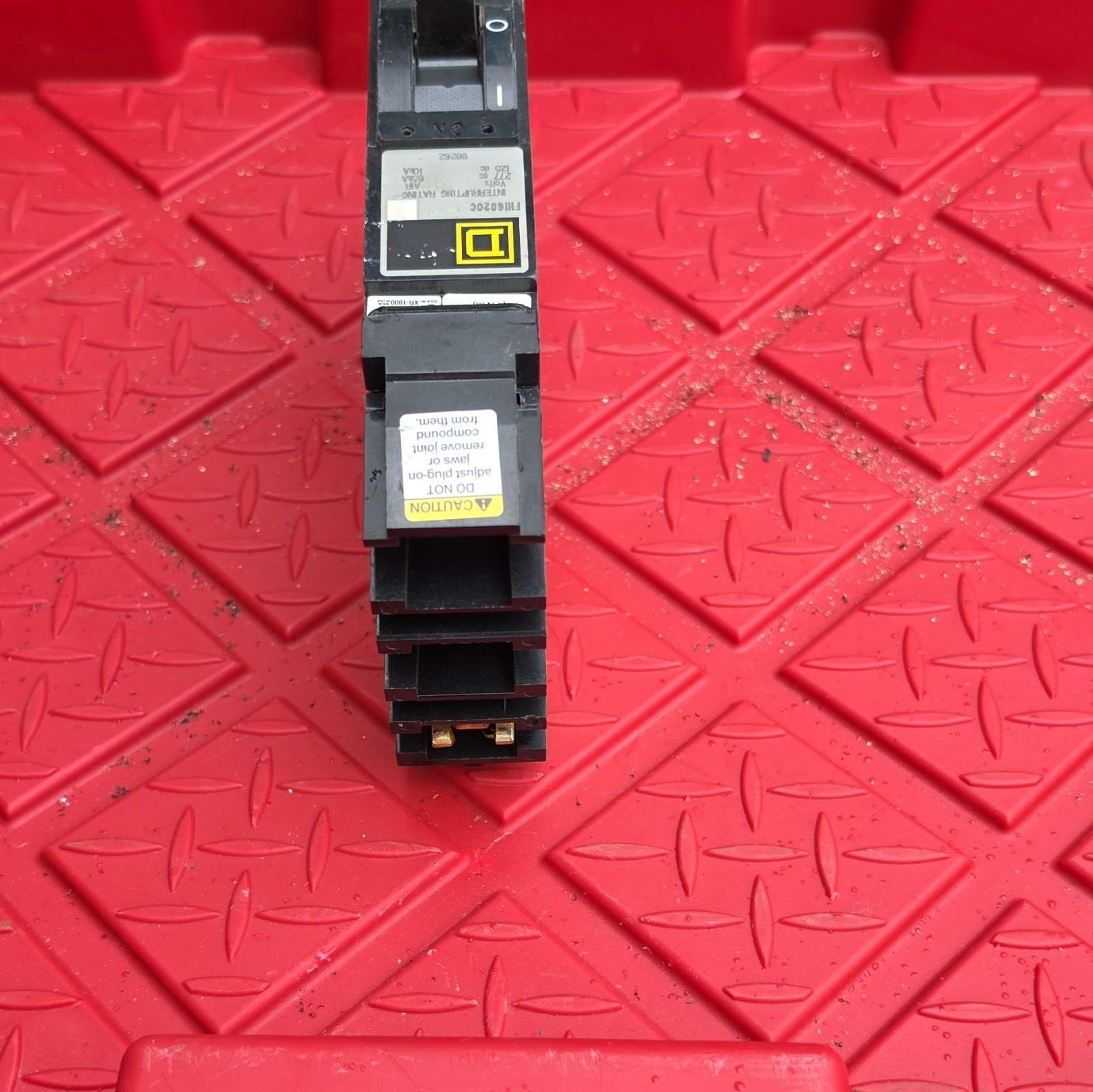 Square D FHG6020C 20A 1-Pole Bolt-On Thermal Circuit Breaker 101-150V AC