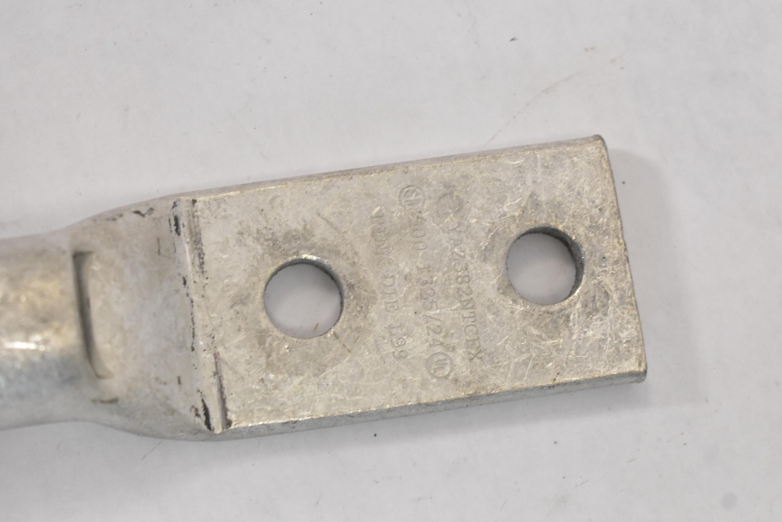 Burndy Crimp Connector 2-Hole Compression Lug Pink Stripe DIE L99 Copper Alloy