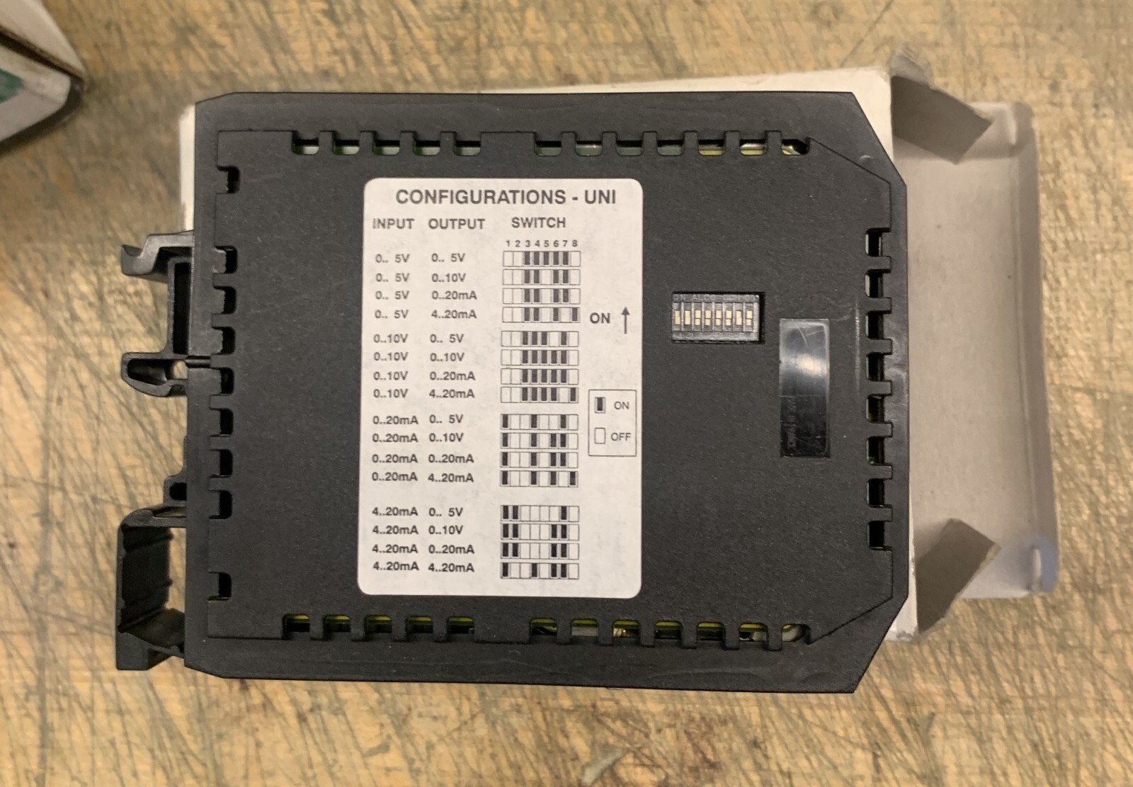 ENTRELEC UNIVERSAL SIGNAL CONVERTER 0.011.700.00 – NIB