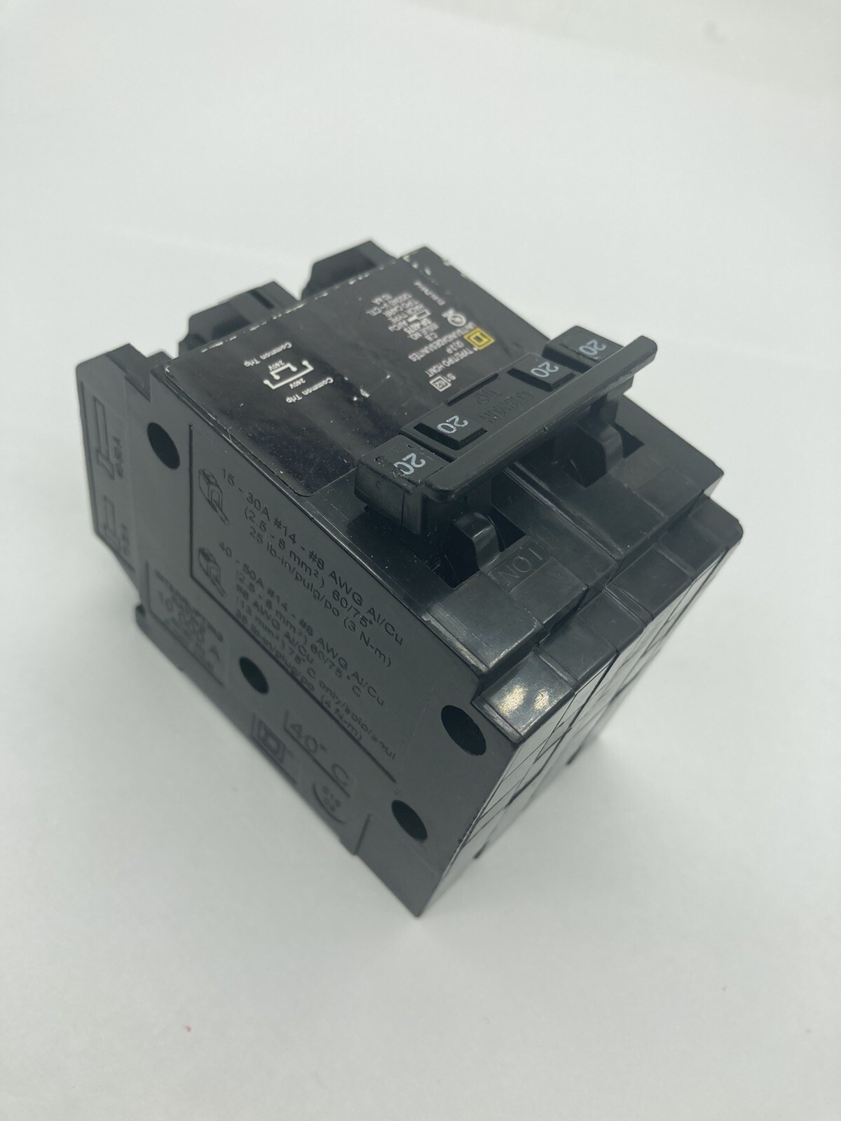 Homeline HOMT220220 Quad Two 2 Pole 20 Amp 120 240V AC Plug In Square D Breaker