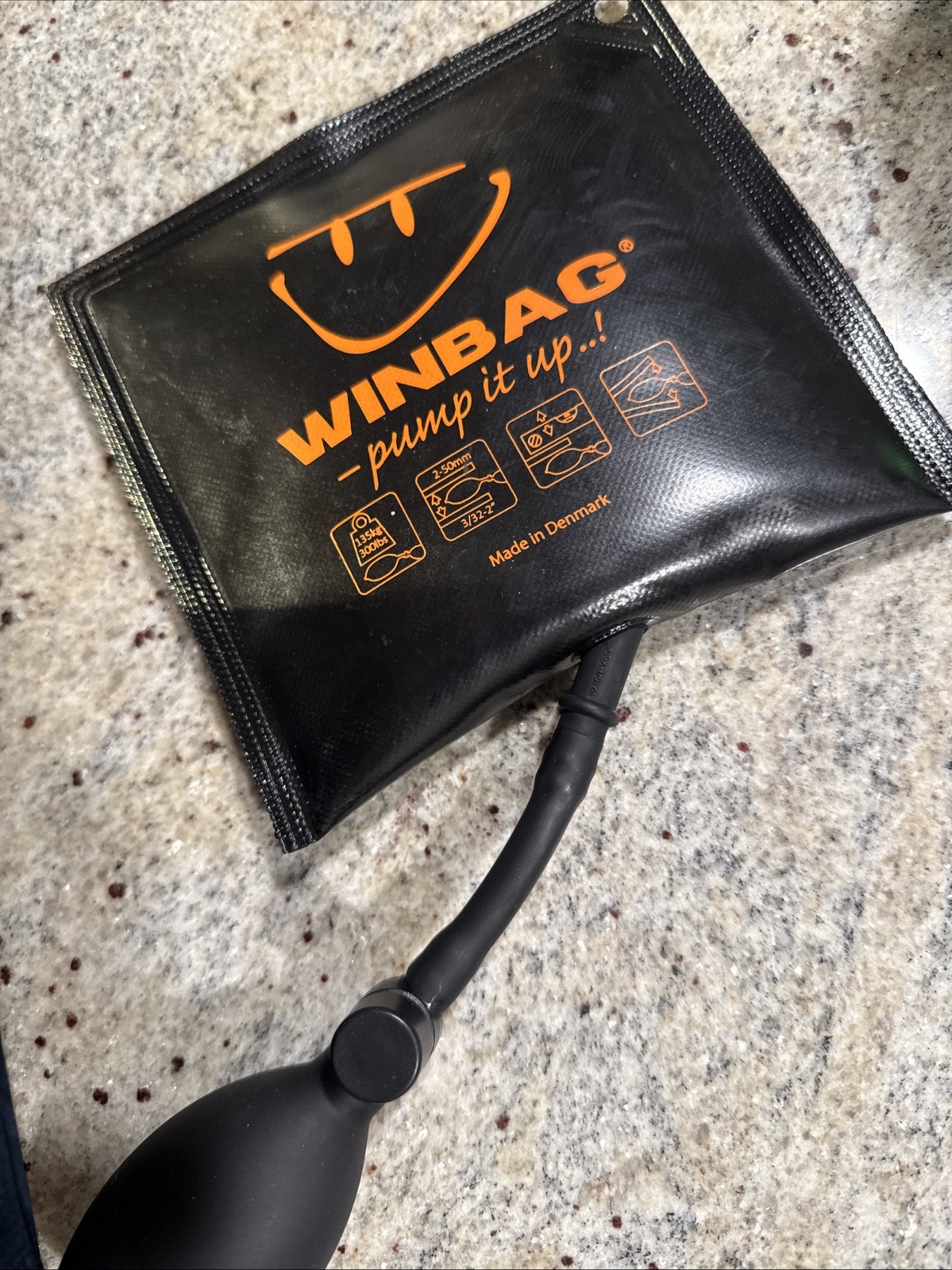 Winbag 300 Pounds Lifting Power Bag Size: 6.25″ W x 5.75″ L