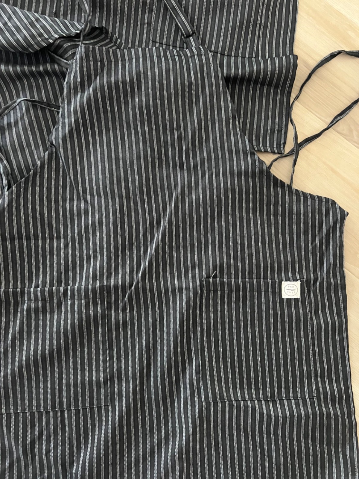! EUC! LOT OF 5! Pro Chef Adjustable Apron with 2 pockets Black and white stripe