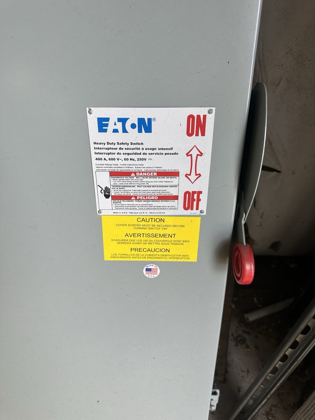 Eaton Heavy Duty Safety Switch 400A 600V 3-Pole DH365NRK Gray Metal