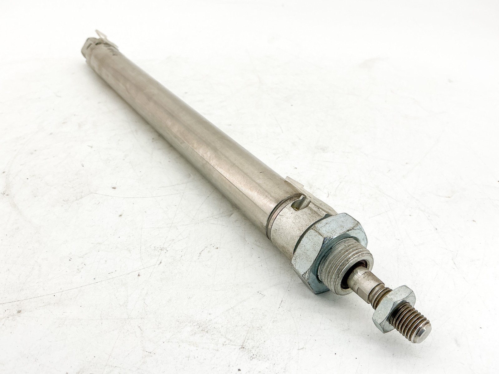 New Festo DSNU-25-225-PPV-A Pneumatic Cylinder 25mm Bore 225mm Stroke – No Box