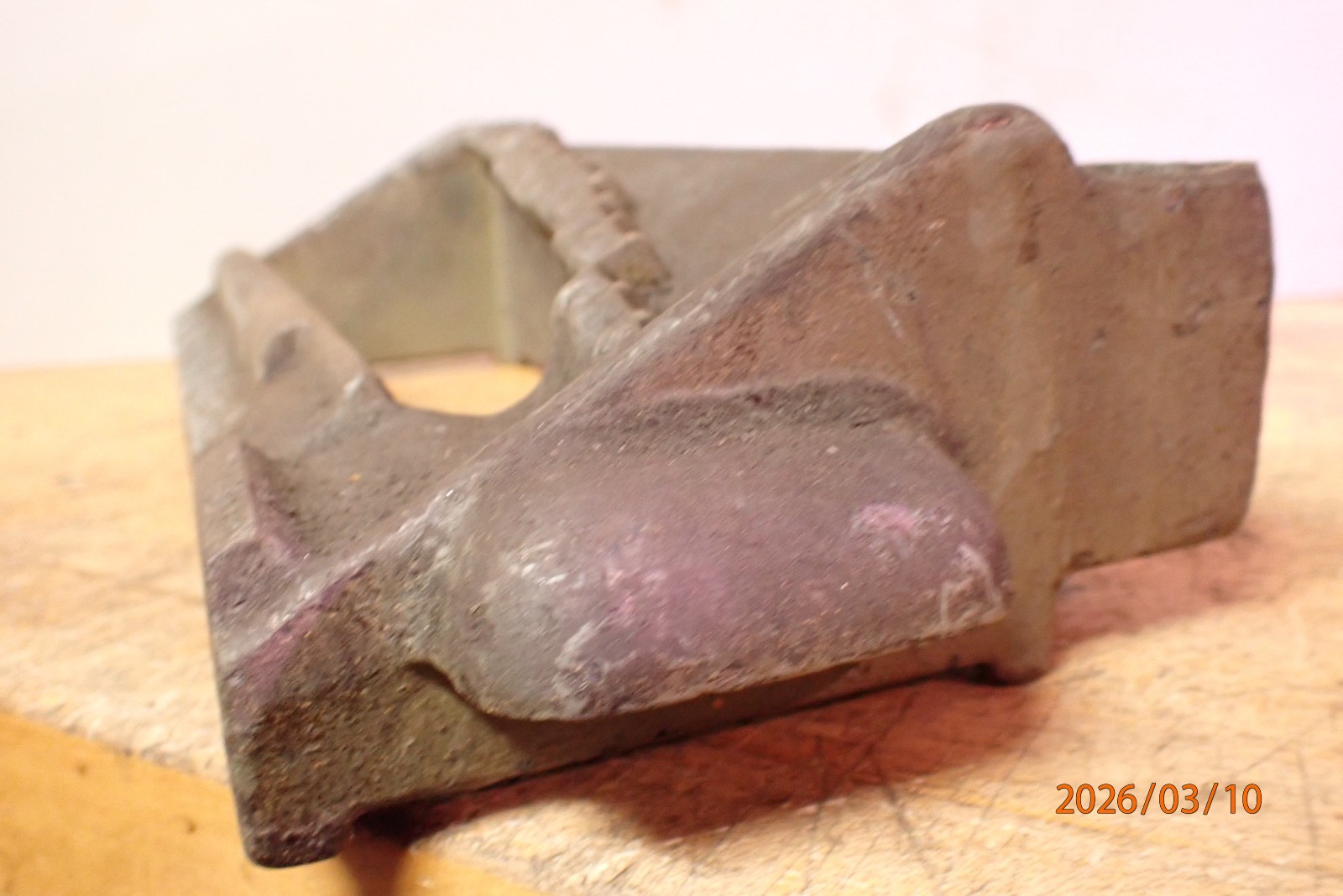 VINTAGE BROWN AND SHARPE CAST IRON GRINDING GRINDER DOG DAWG HOLDER STAND