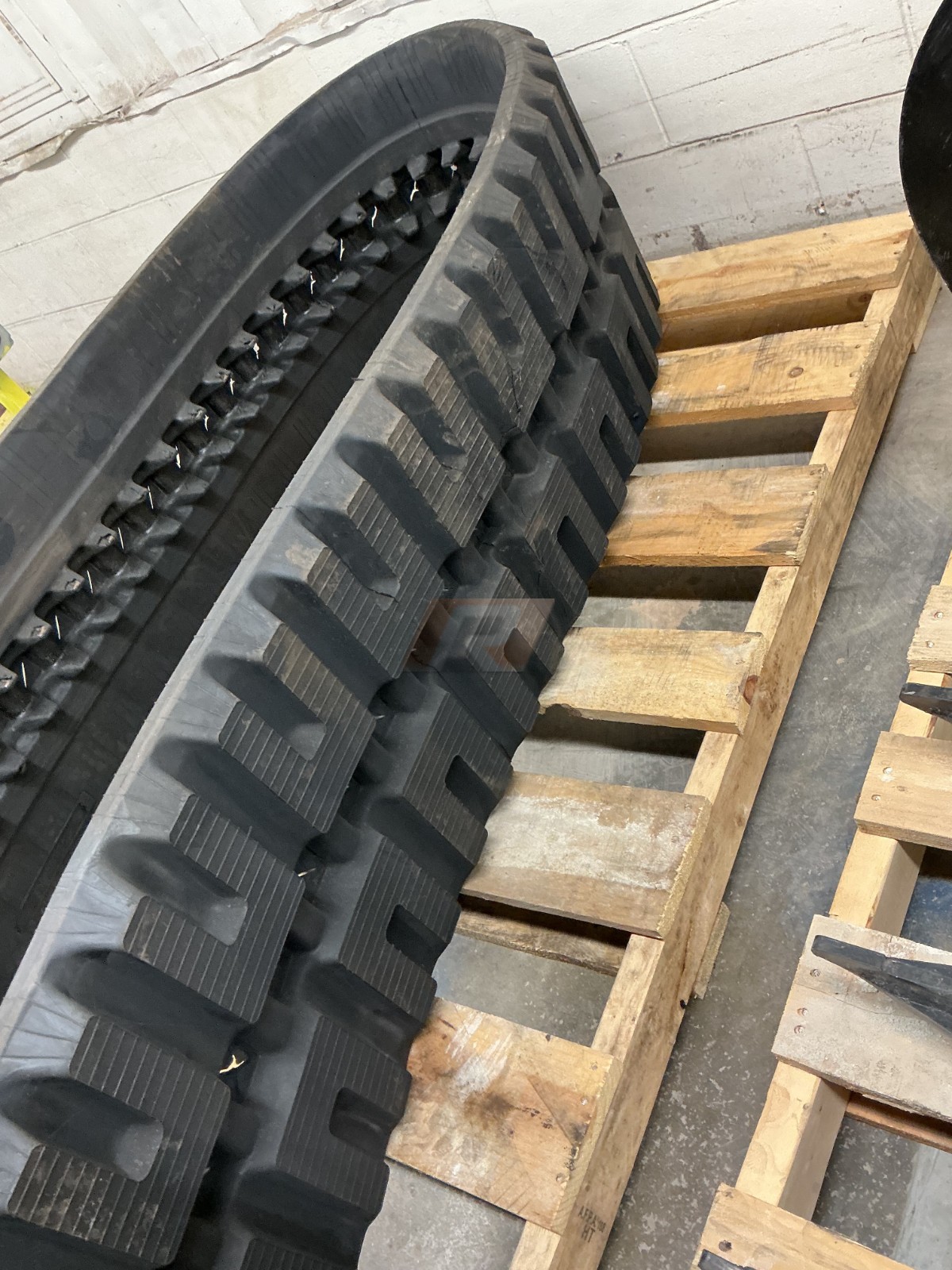 CAT 279C2 279D 289D Rubber Track 450x86x56 – USED
