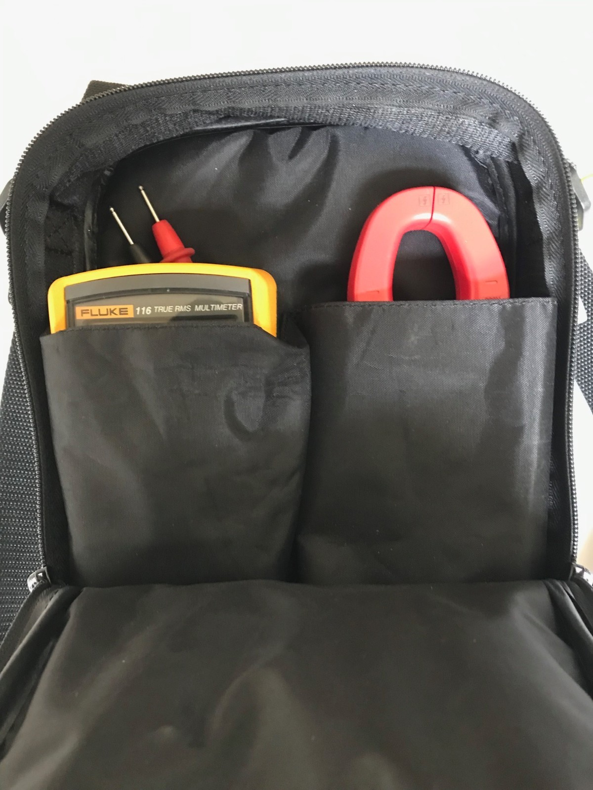 Fluke 116 True RMS HVAC Multimeter and 323 Clamp Meter Combo Kit