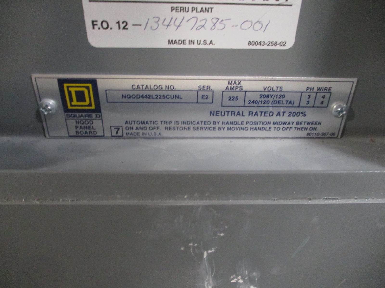 Square D Main Lug Circuit Breaker Panel NQOD442L225CUNL 208Y/120V 225A Max Used