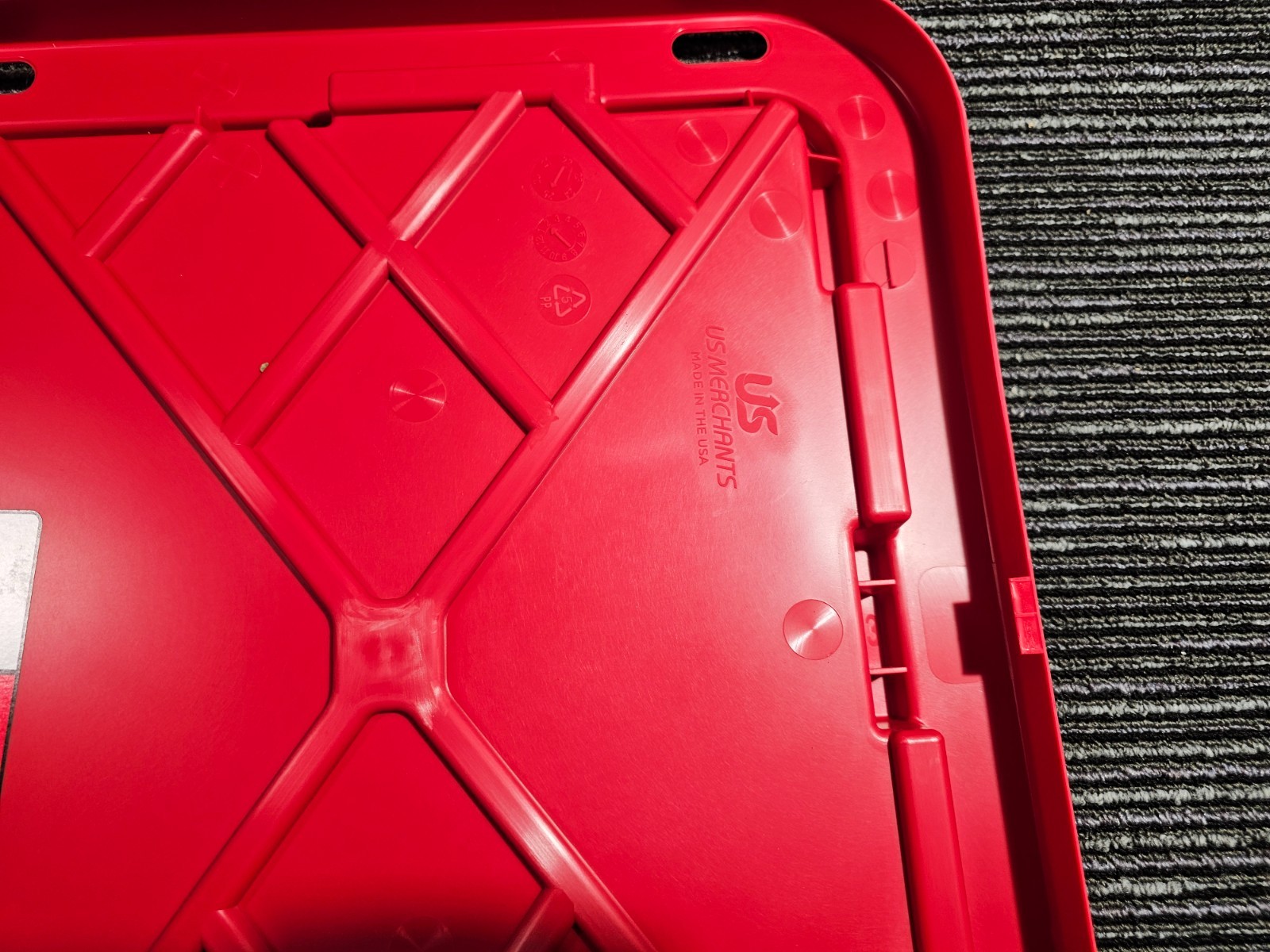 (QTY 2) Greenmade 30-in. x 20-in. Red Snap Lock LID For 27 Gallon Storage Box