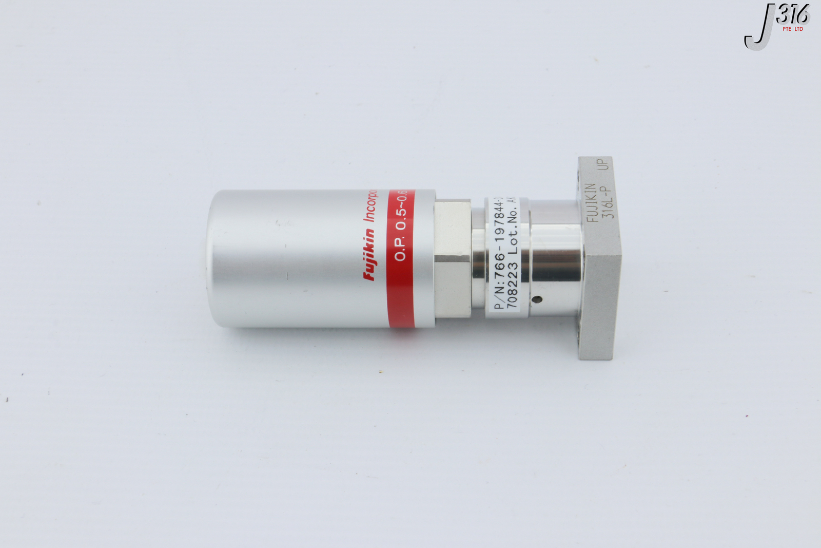 28556 LAM RESEARCH FUJIKIN DIA VLV, N.C., O.P. 0.5-0.6MPA, 708223 766-197844-310