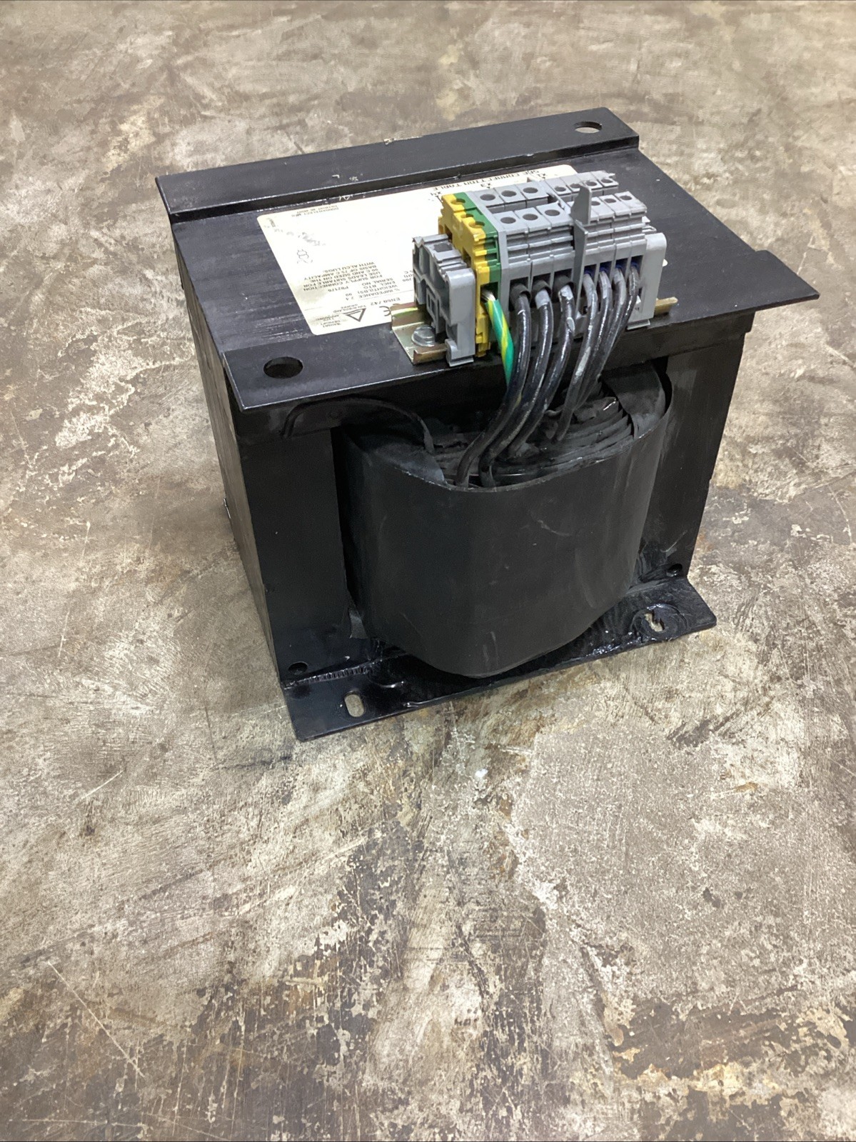 Dongan ES-10300.326 Single Phase Class I Transformer