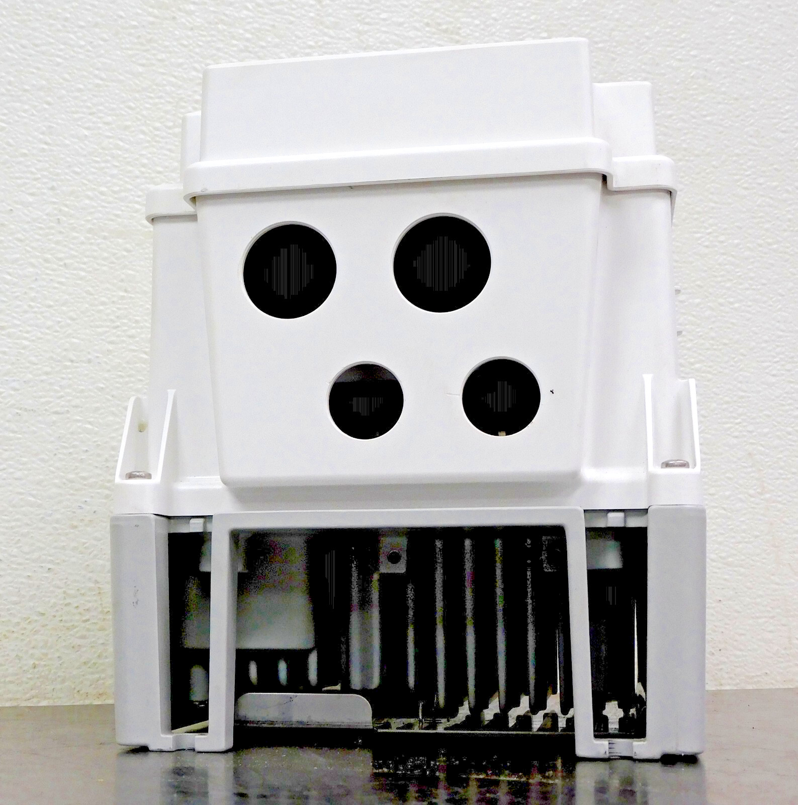 Reliance Electric – 6SP44X-2P1CTAN Series A Normal Duty Power AC Drive 480 V