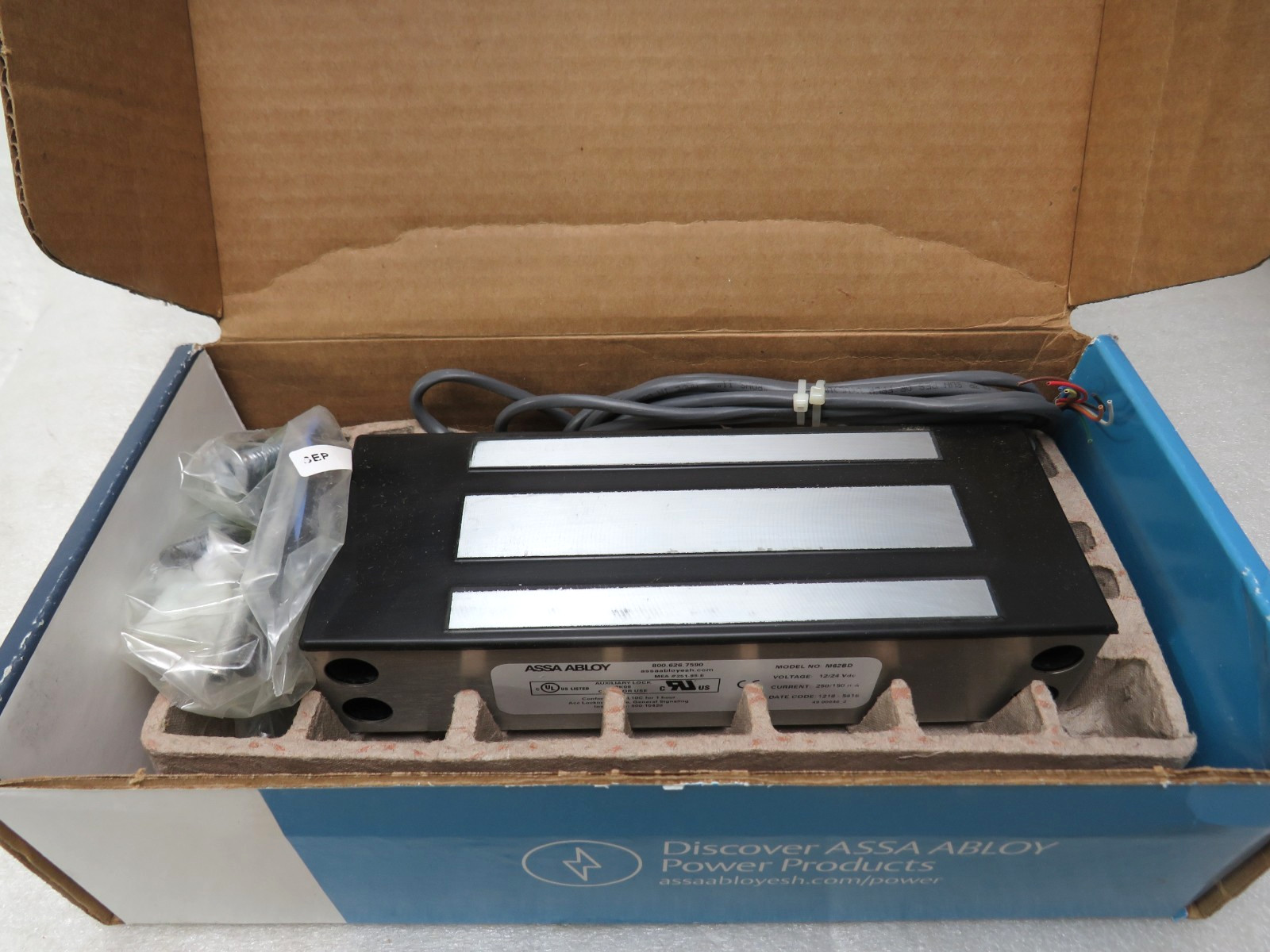 ASSA ABLOY Securitron M62BD Weatherproof 1200lb Magnetic Lock w/BondSTAT [DNC]