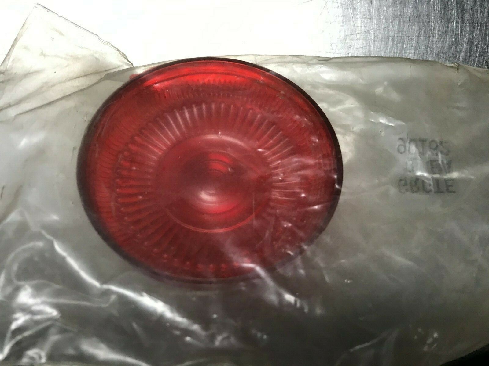90162 Genuine GROTE RED Clearance Marker LENS 2.5″ Surface Mount