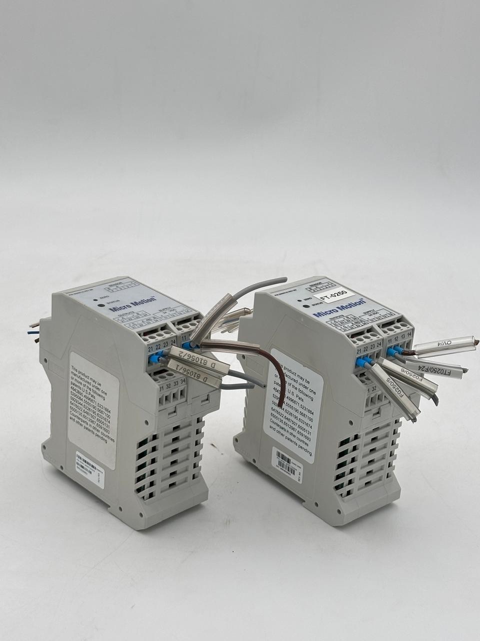 EMERSON MICRO MOTION TRANSMITTER MODEL 2500D3ABBBEZZZ PN : 20000742 REV BB